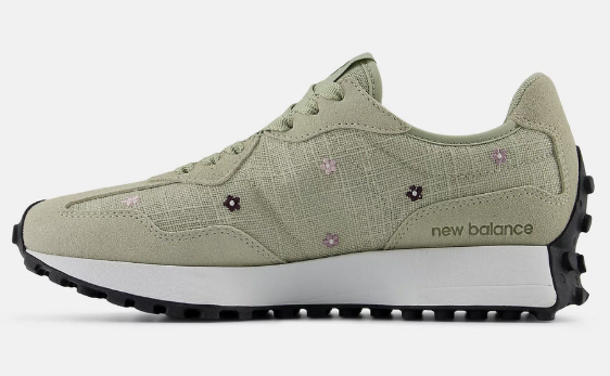New Balance 327 女款 小花刺繡 綠色休閒鞋 | 復古美型百搭款 | JUN25