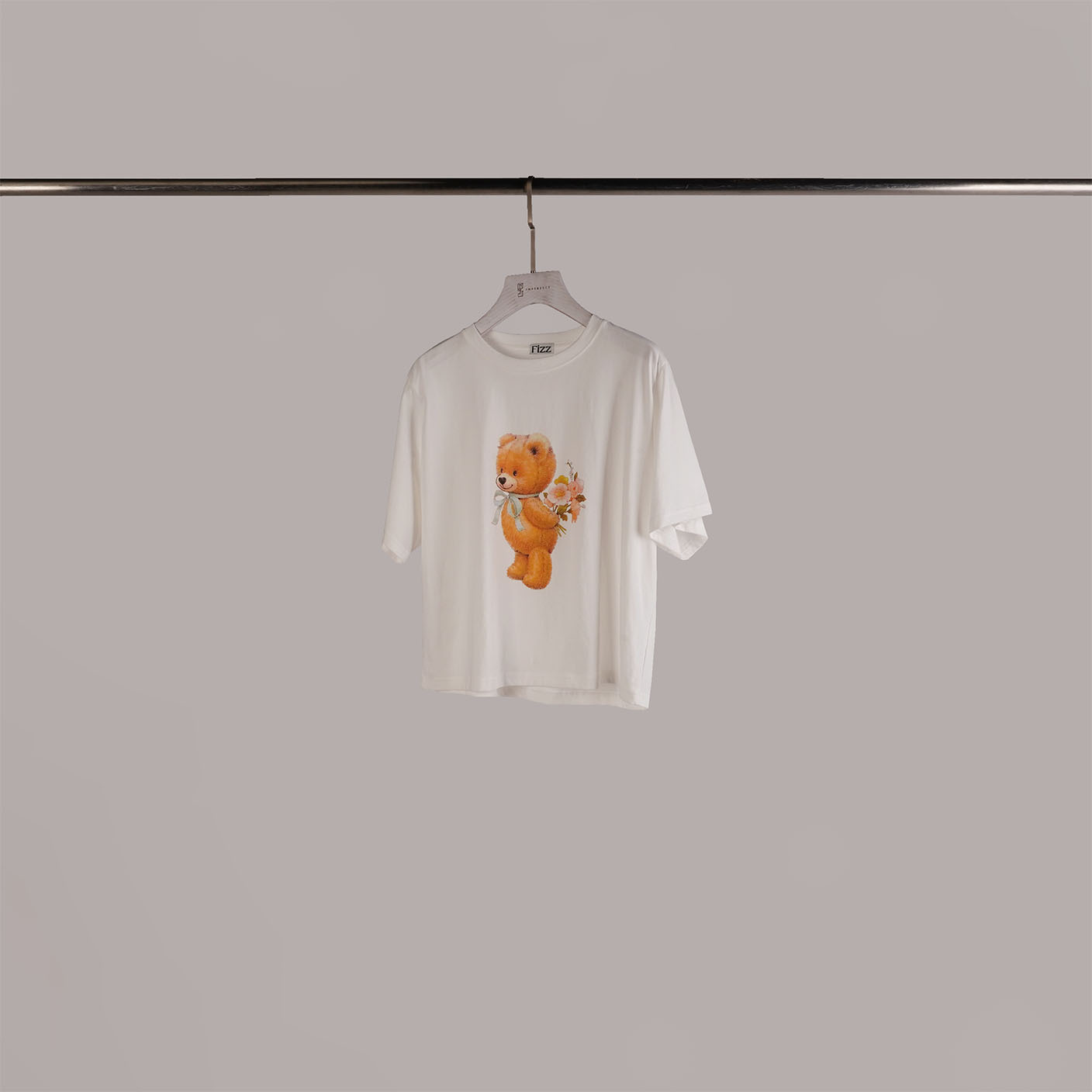 蝴蝶結泰迪熊短T | 百搭白