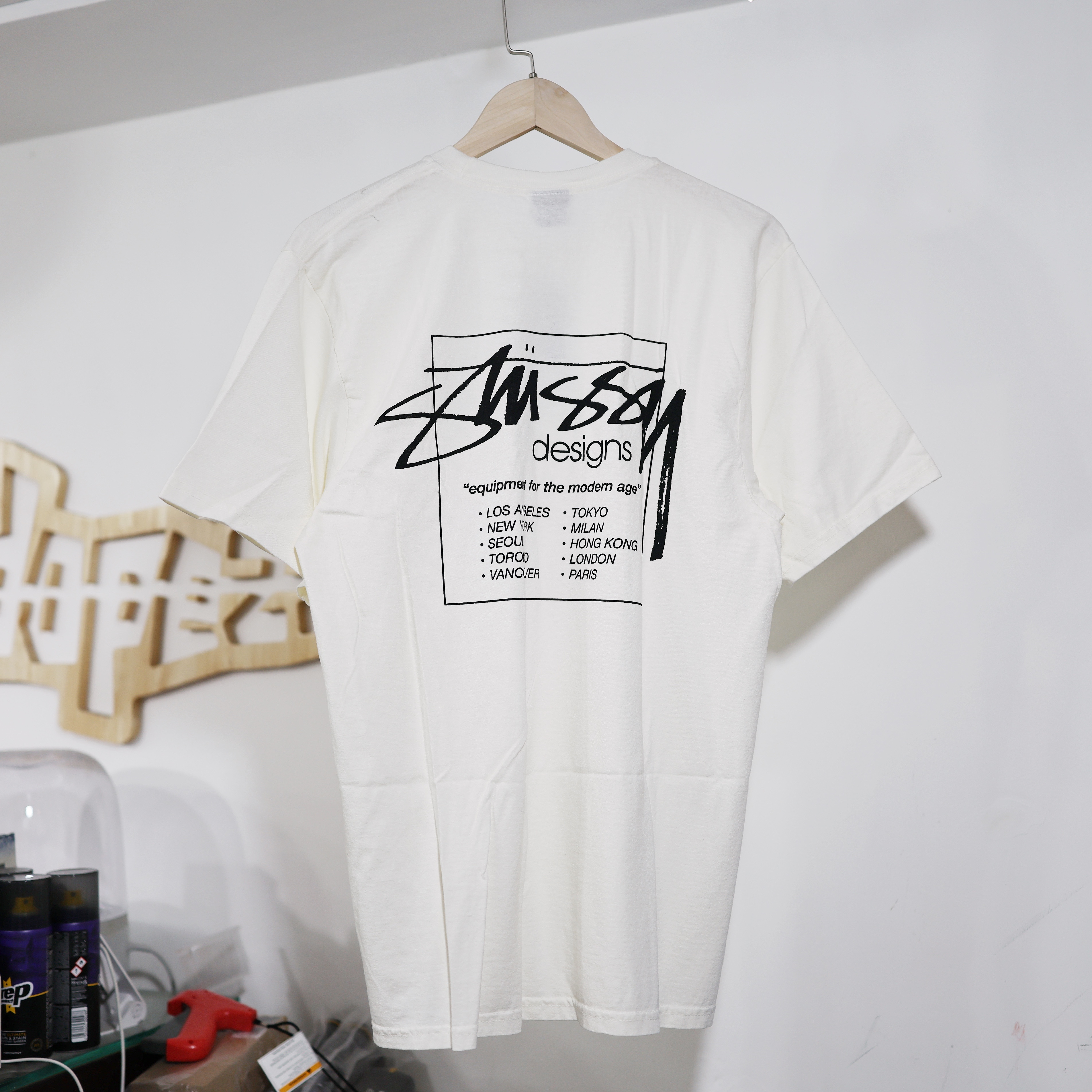 STÜSSY Modern Age Pigment Dyed T-Shirt NATURAL 米白色