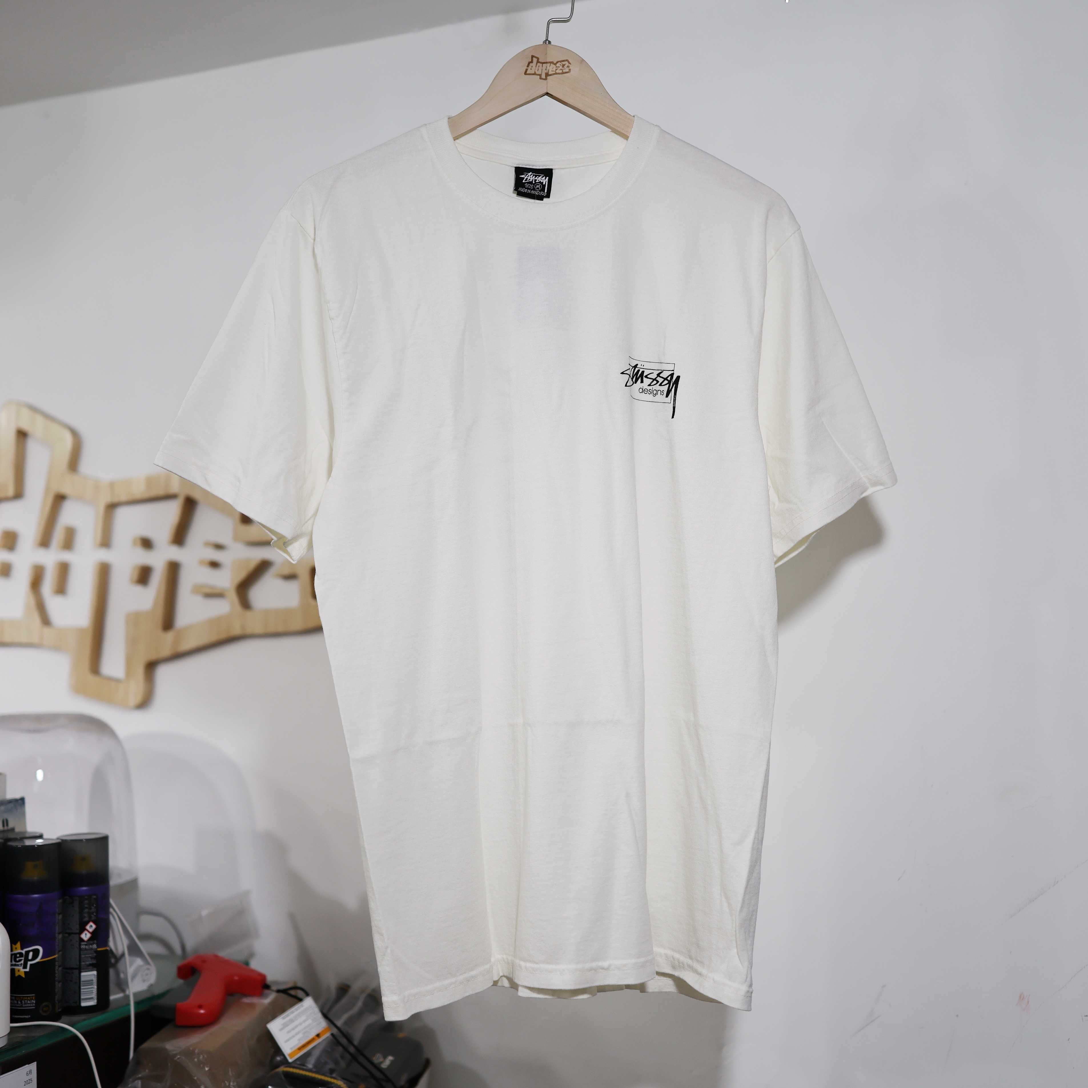 STÜSSY Modern Age Pigment Dyed T-Shirt NATURAL 米白色