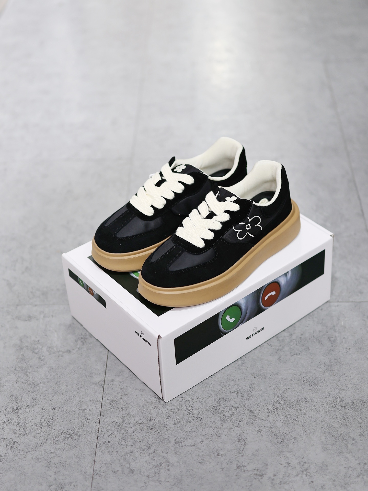 WE FLOWER 聯名小花鞋德訓鞋 Black 黑色
