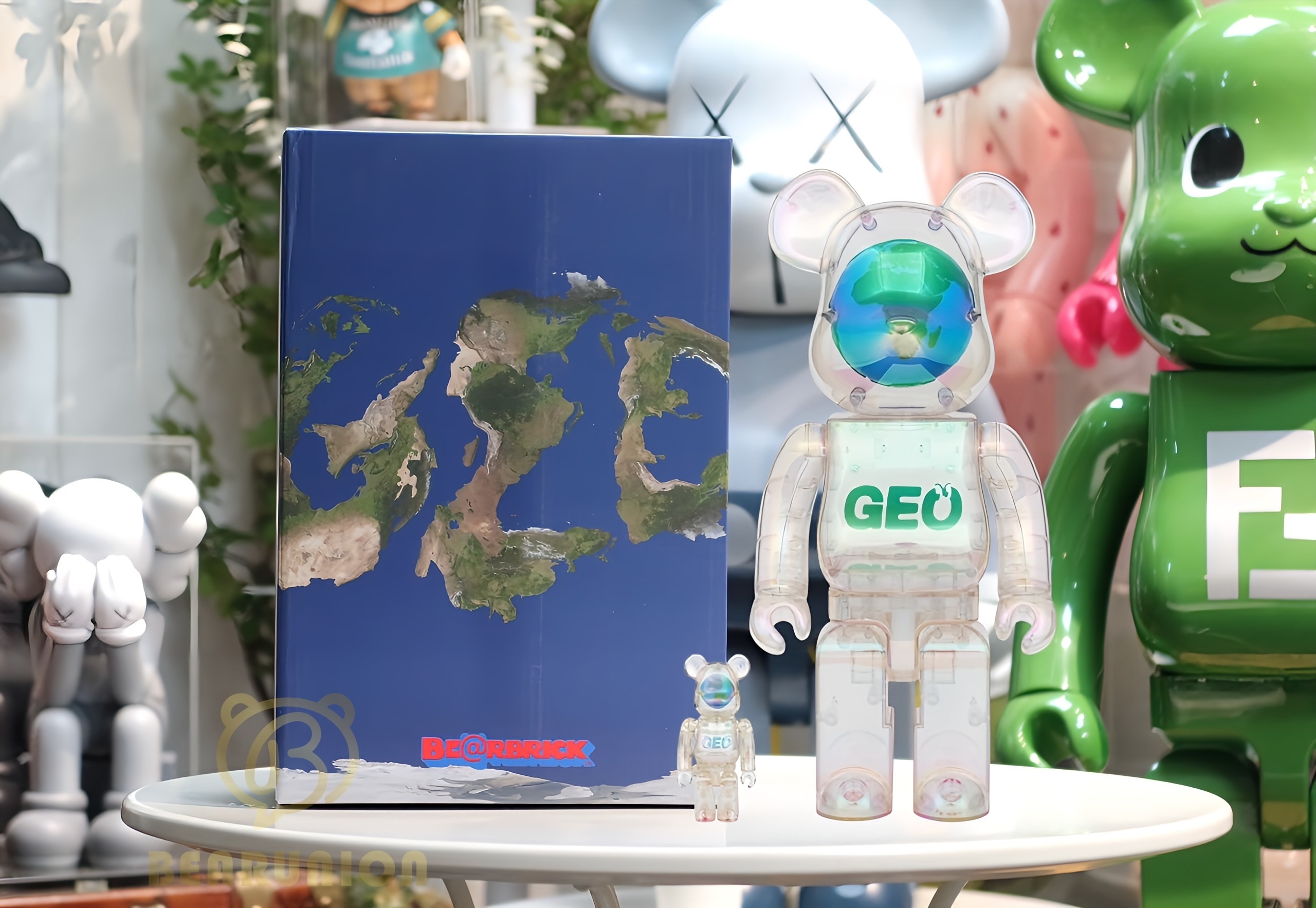 🎏預訂🎏Bearbrick 400% 100% GEO EARTH
