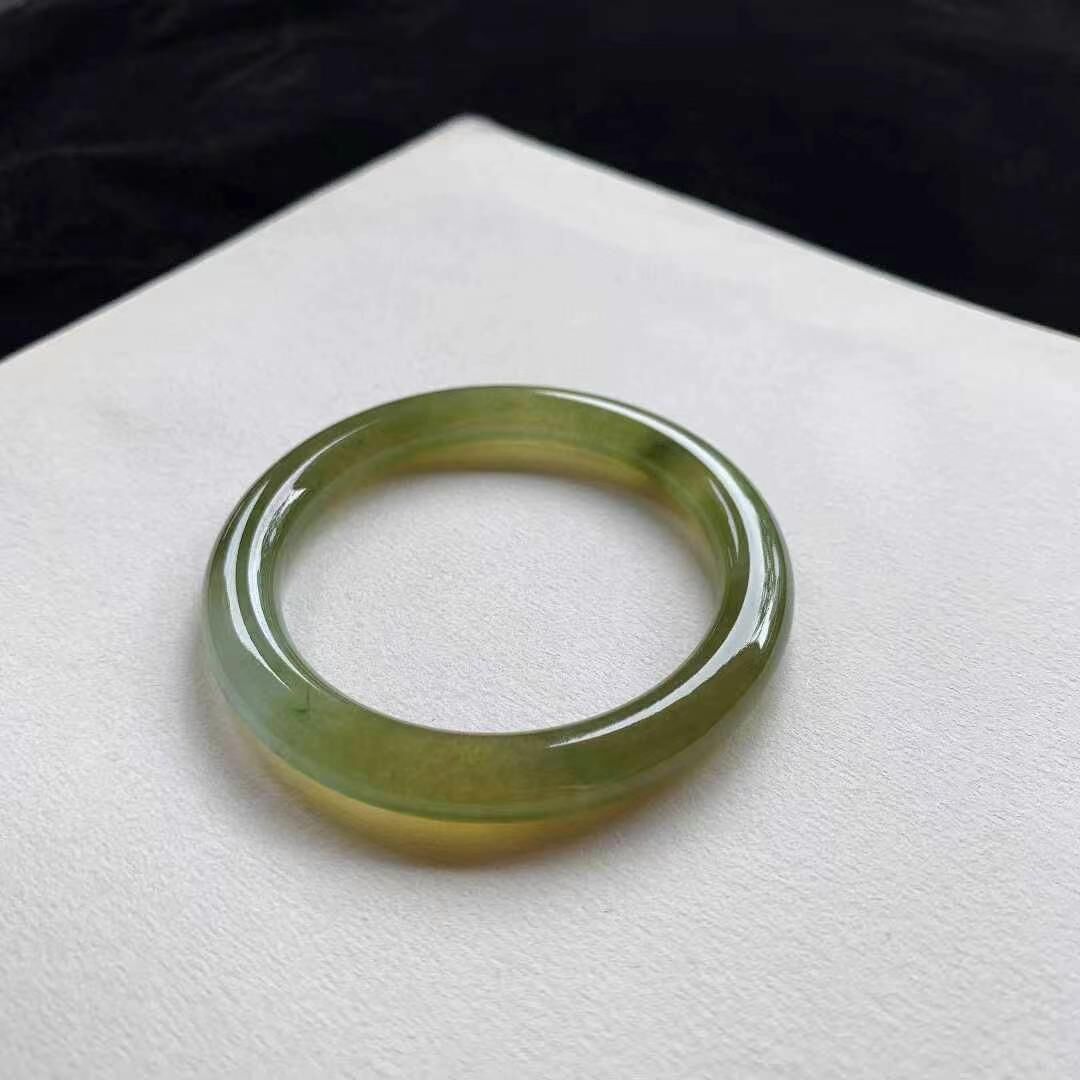 625647 53mm冰種黃翡翡翠圓條手鐲 (52-54)