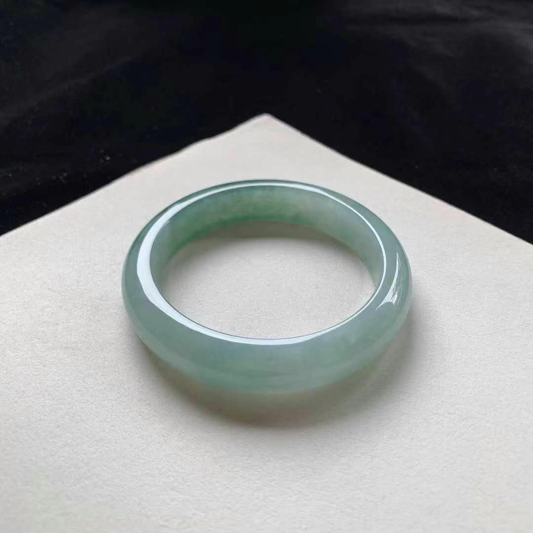 625649 55.9mm油青翡翠正圈手鐲 (54-56)