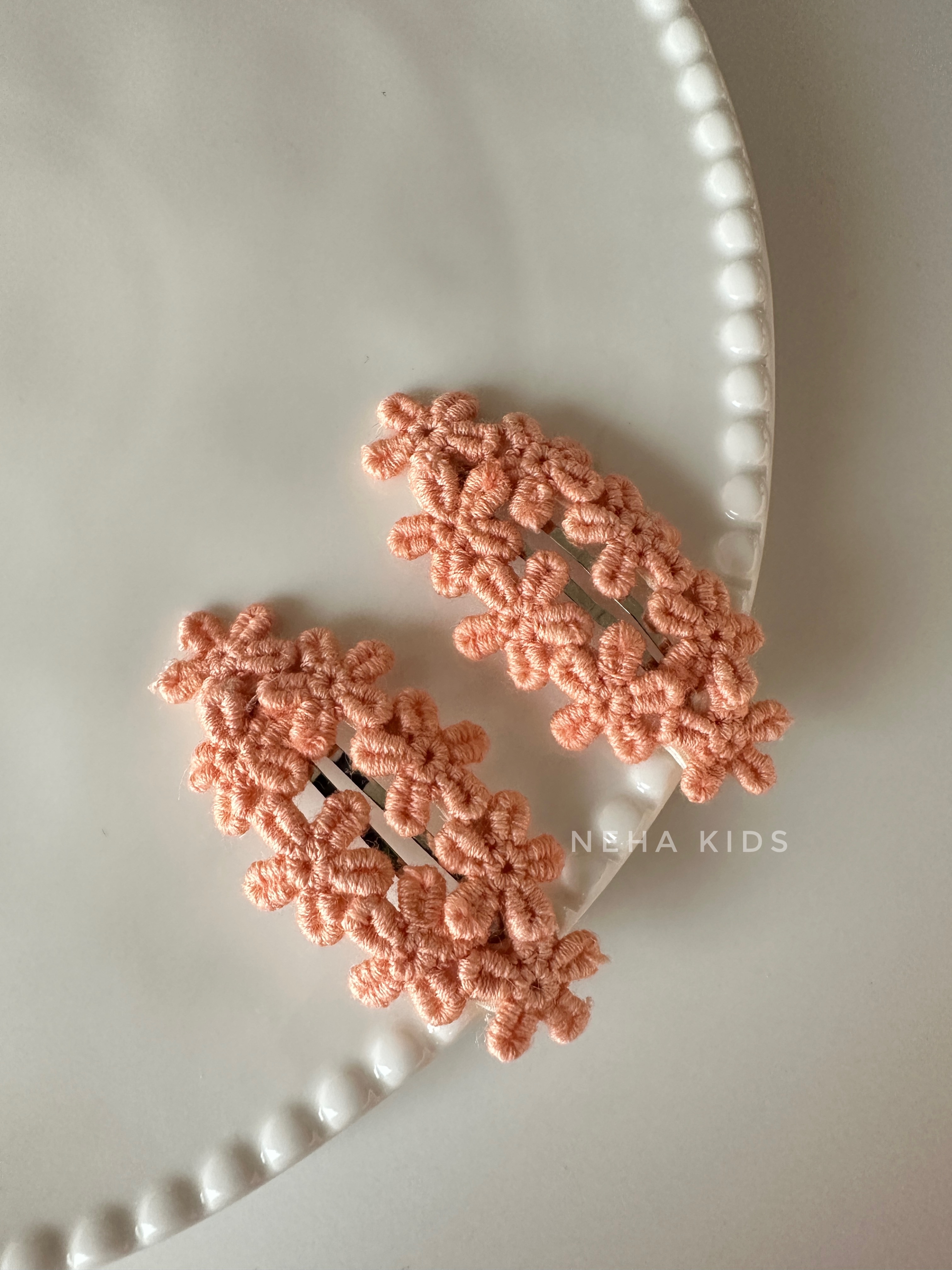 【現貨】韓製 ♥《春天在耳邊說悄悄話》刺繡小花夾/入
