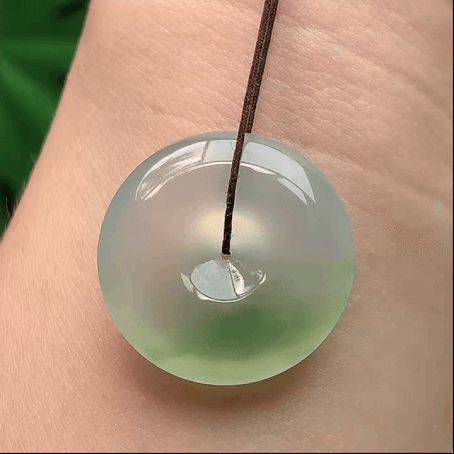 62338 翡翠冰種飄綠平安扣 (23.8mm直徑)