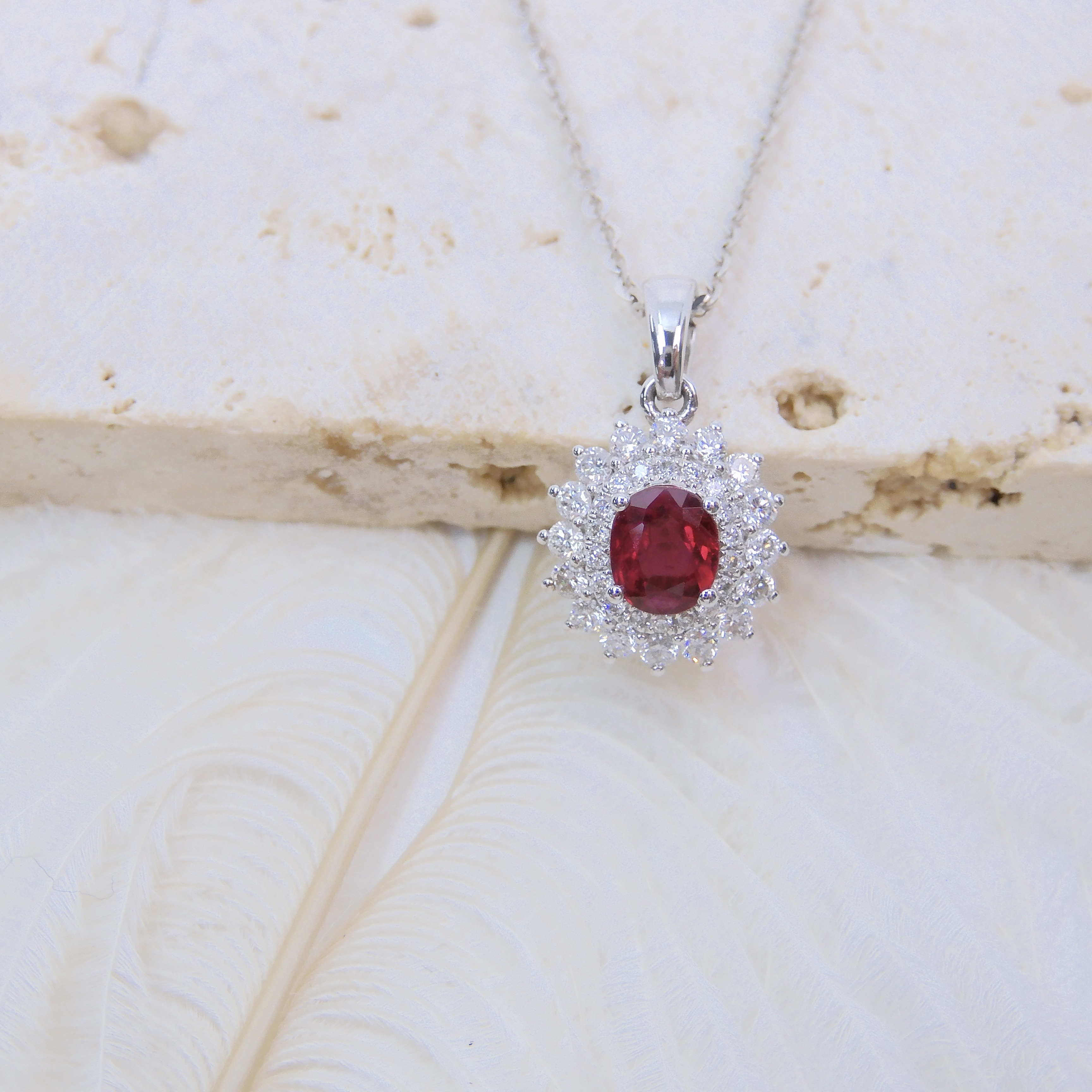 18K金 0.58ct 紅寶石吊墜 (配國際證書)