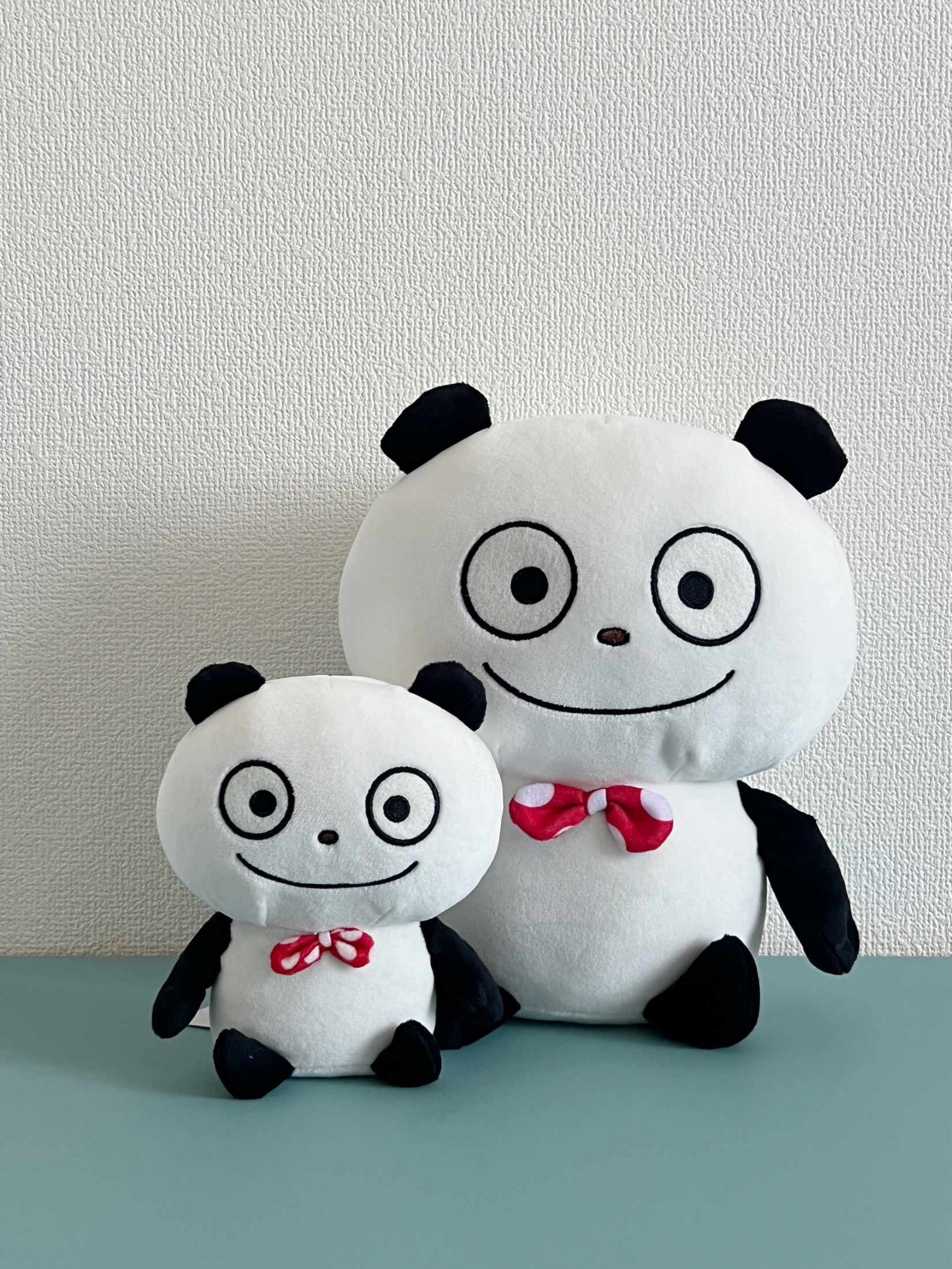 開心熊貓坐姿玩偶娃娃（2 size）