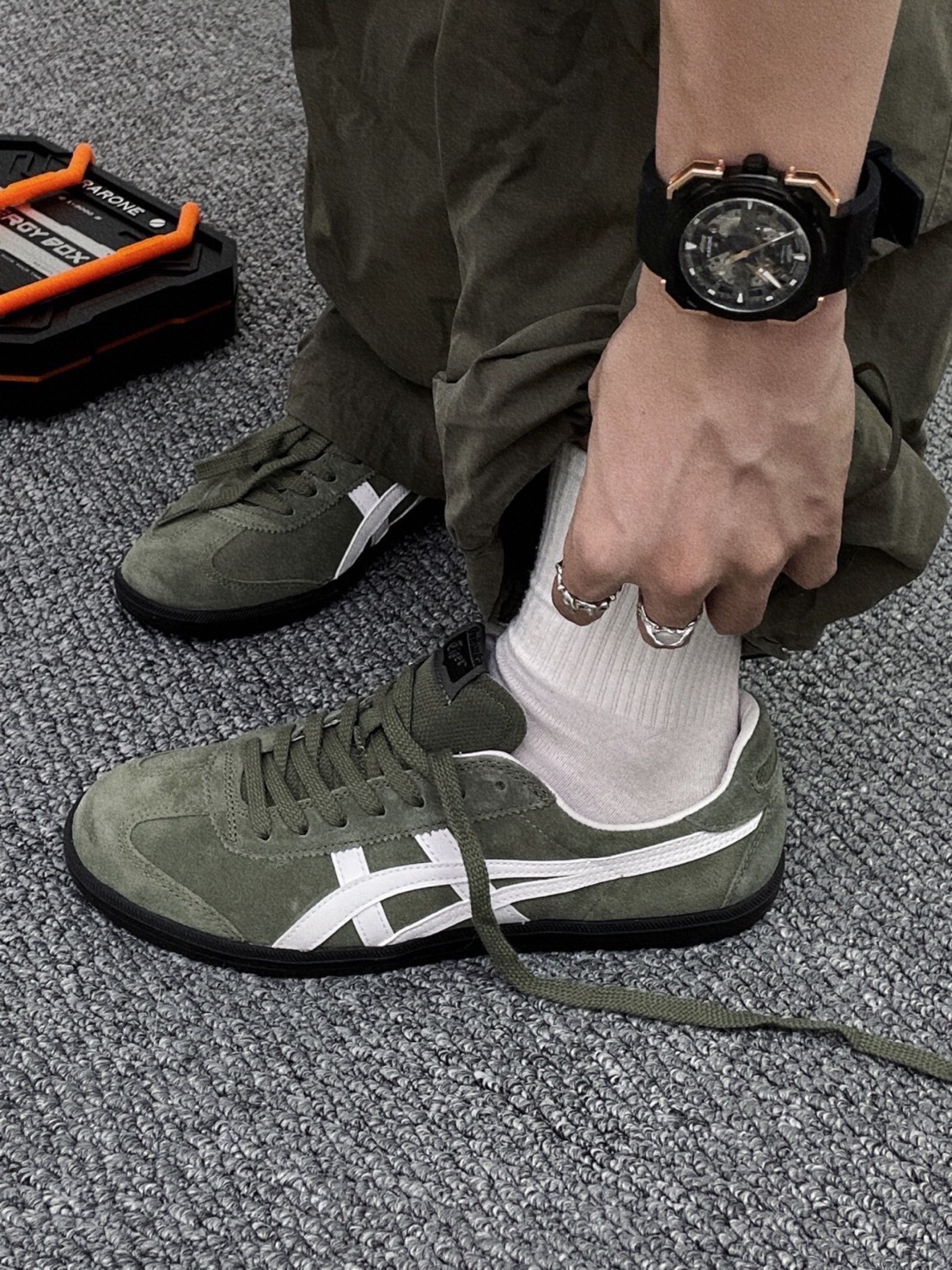 ONITSUKA TIGER 鬼塚虎 麂皮橄欖綠