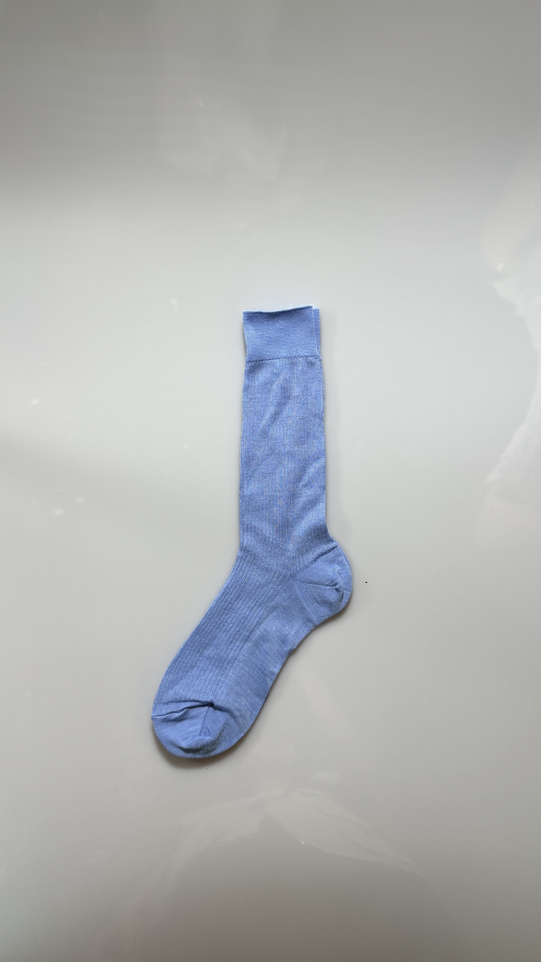 Thin ribbed long socks