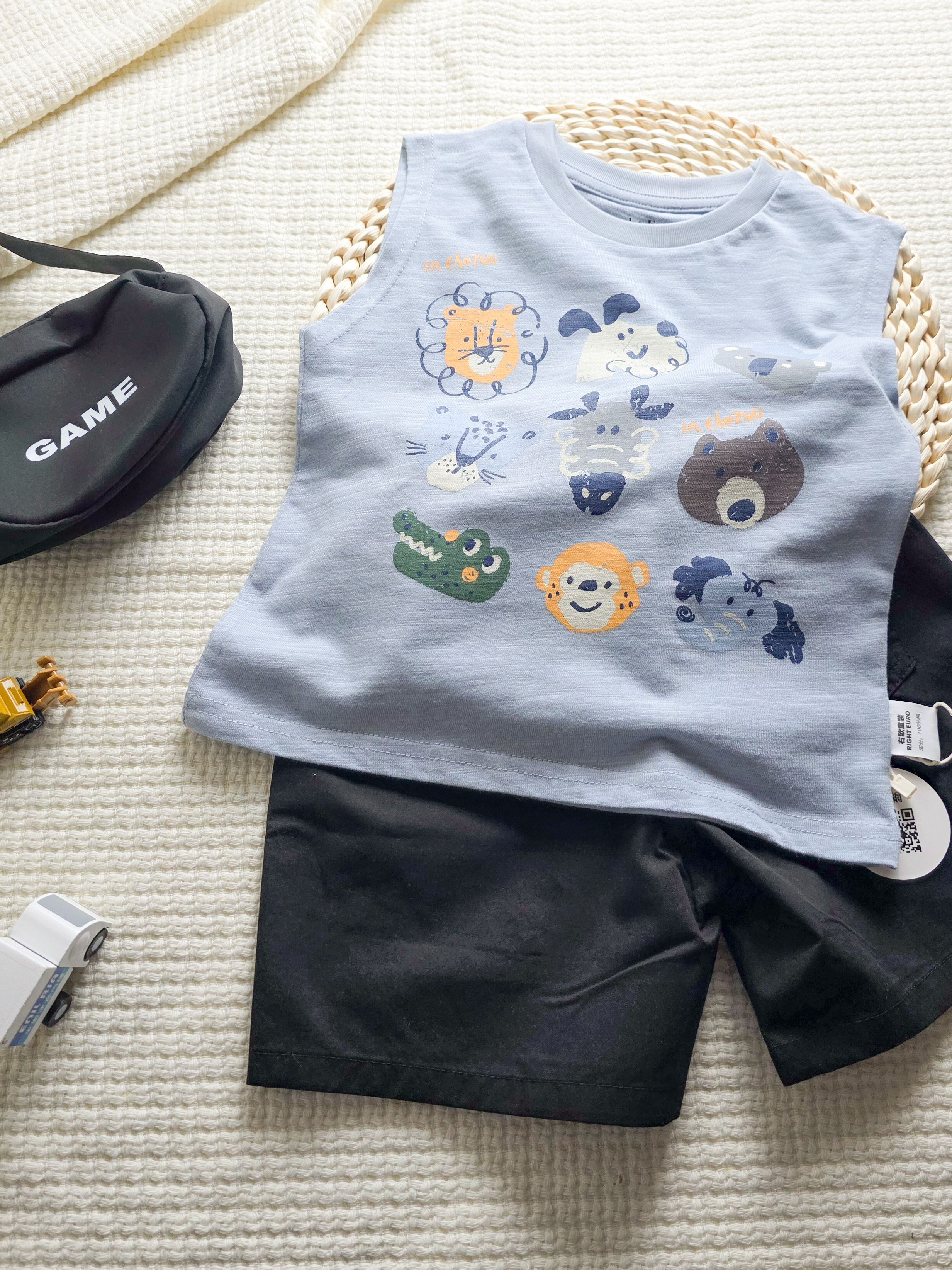 藍色九格狗狗 背心