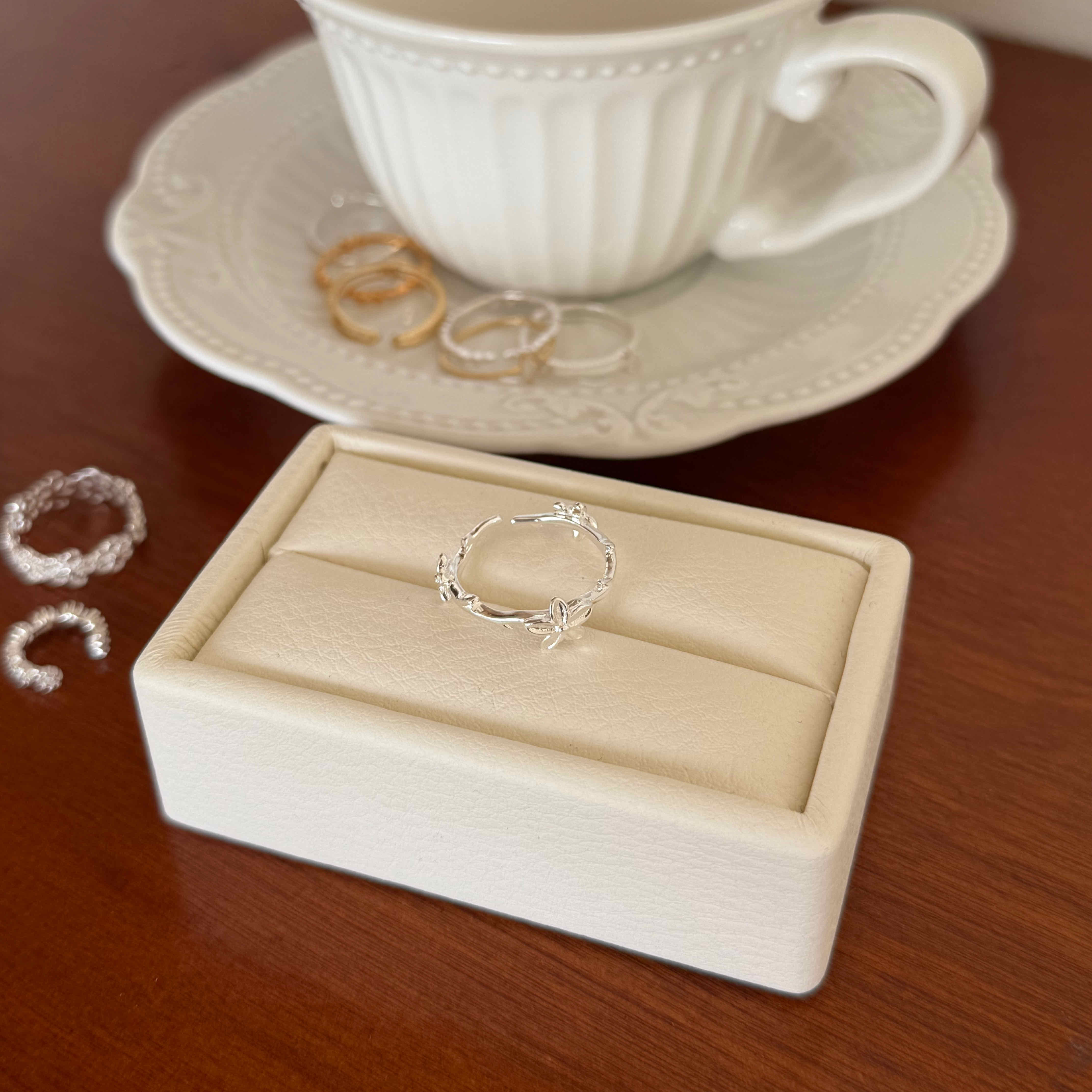 🇰🇷925 silver 藤蔓小花開口戒