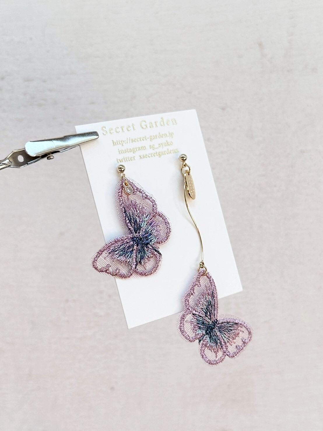 [secretgarden] 刺繡蝴蝶耳環 | 粉色 | 耳針 | NO.54