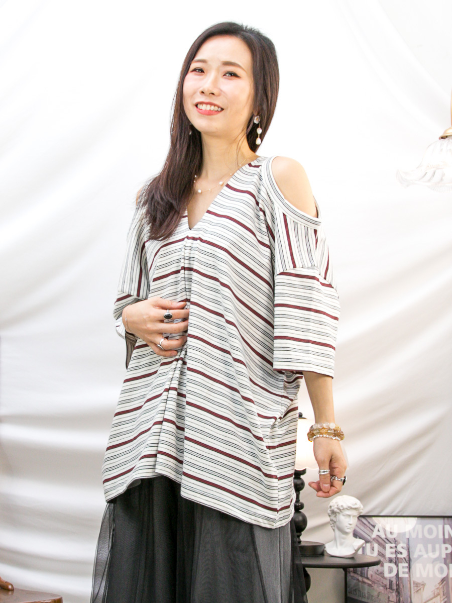 【5折起 Summer Sale】 前後V領．橫間 OFF SHOULDER COTTON料TOP【不設退換】【因SUMMER SALE訂單較多，需要7-10個工作天才安排出貨】