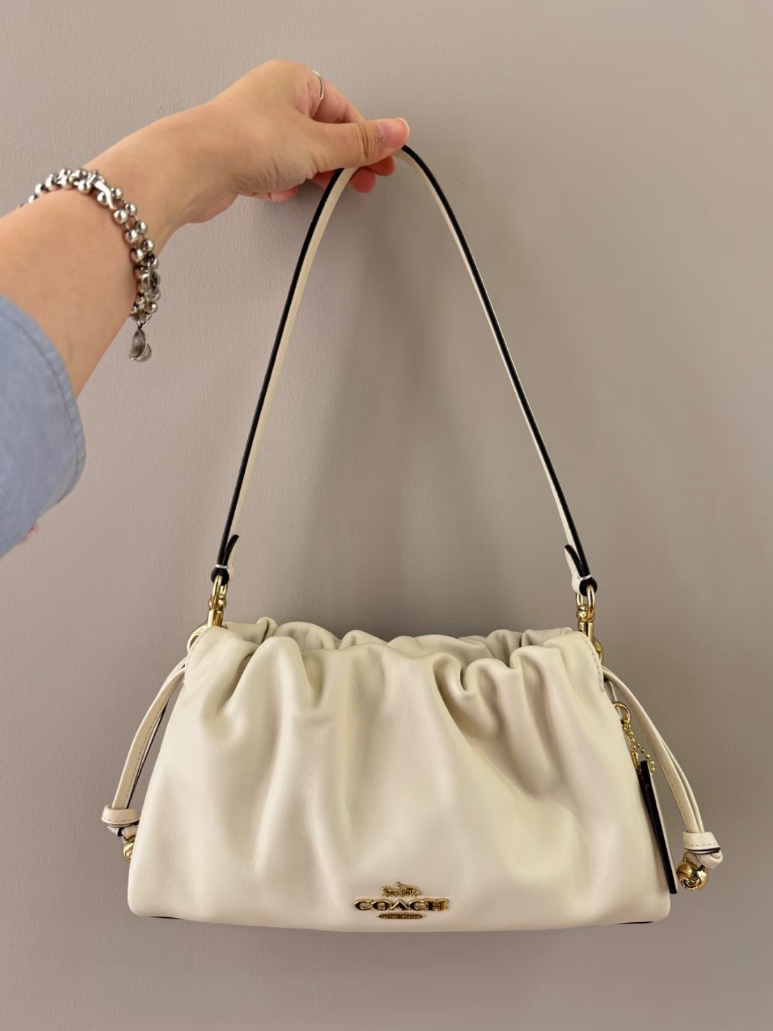 COACH  FAYE 26 磁扣雲朵包 小號