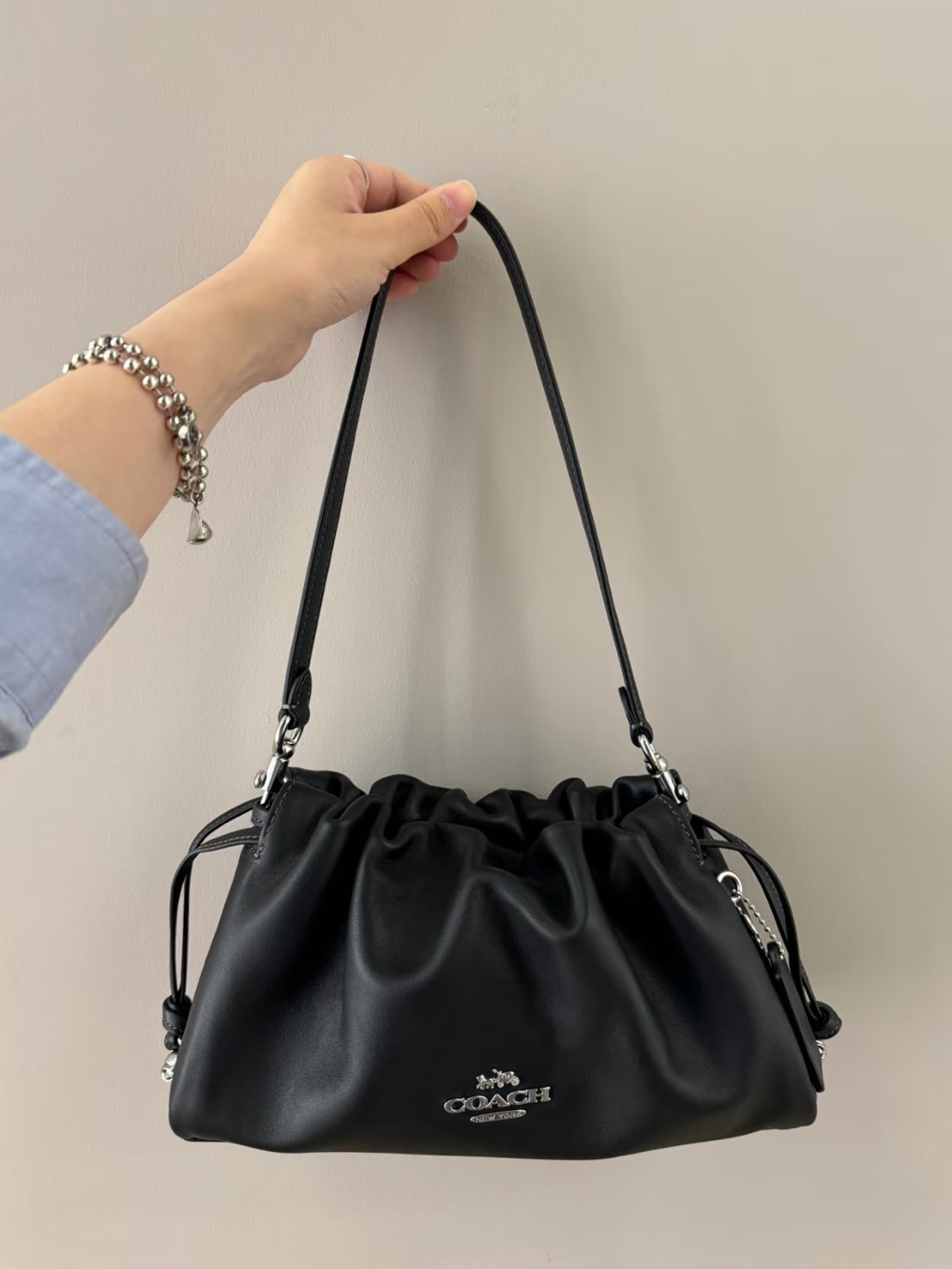 COACH  FAYE 26 磁扣雲朵包 小號