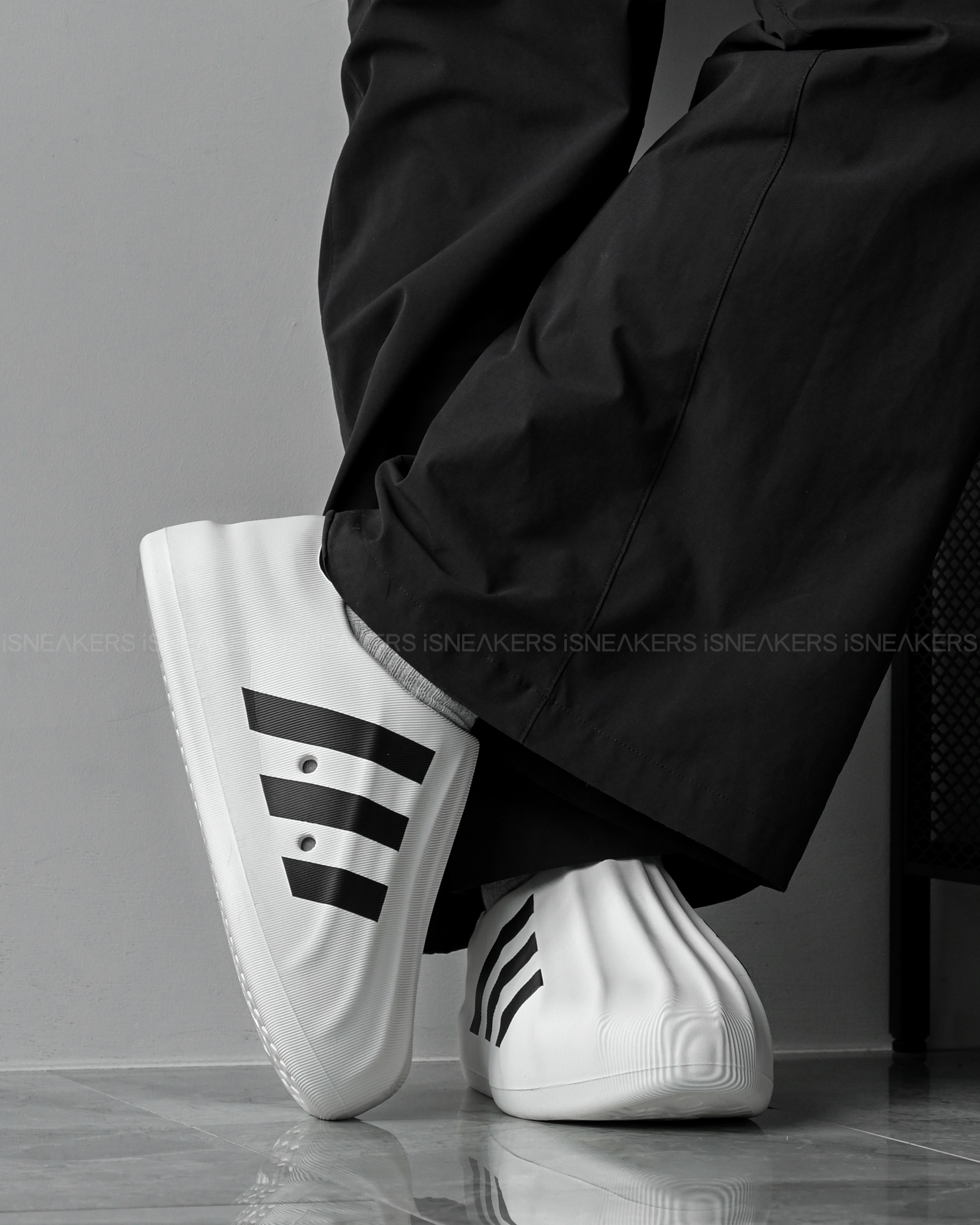 iSNEAKERS｜Adidas Adifom Superstar "White" 黑白襪套鞋 HQ8750