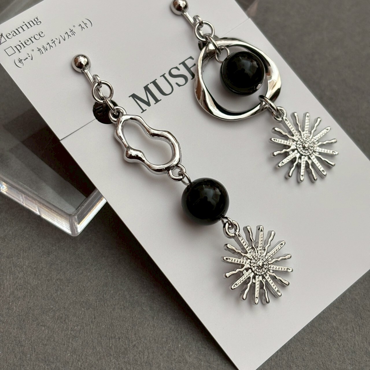 [MUSE] 太陽 x 黑珠不對稱設計耳環 | 耳夾 | NO.43
