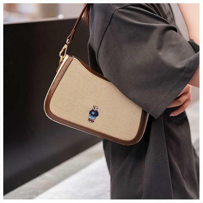 新款💕肩揹女孩熊小方包-現貨