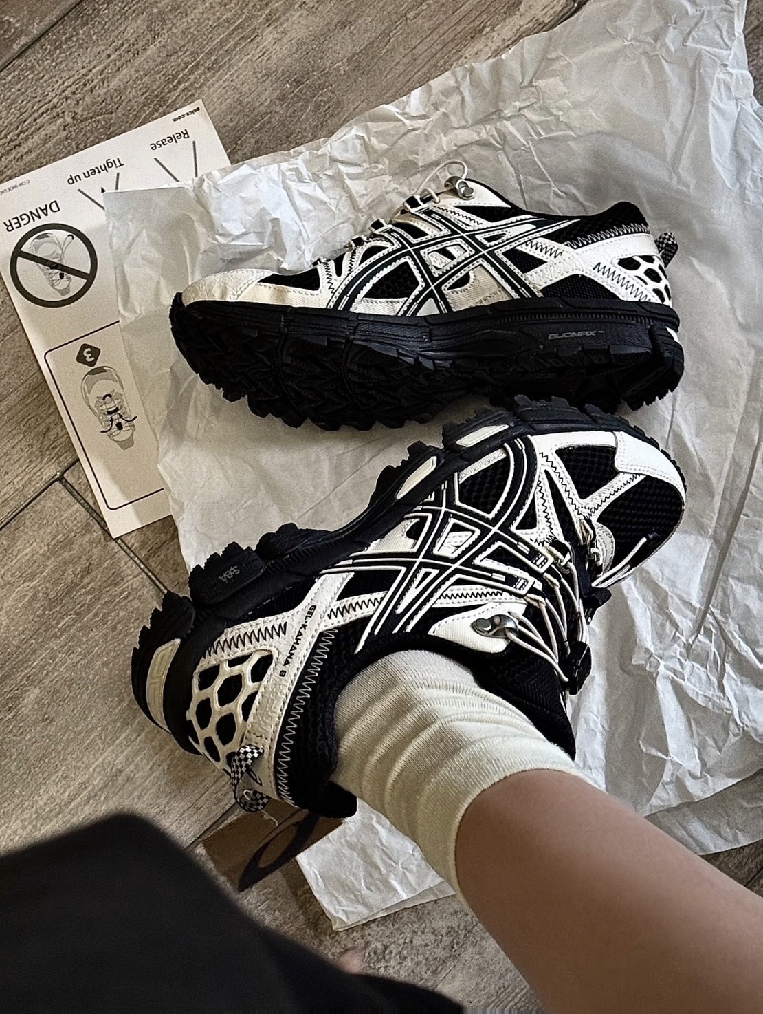 Asics Gel-Kahana 8 FL 黑白熊貓 免綁鞋帶 越野跑鞋 登山鞋 1011b828-001