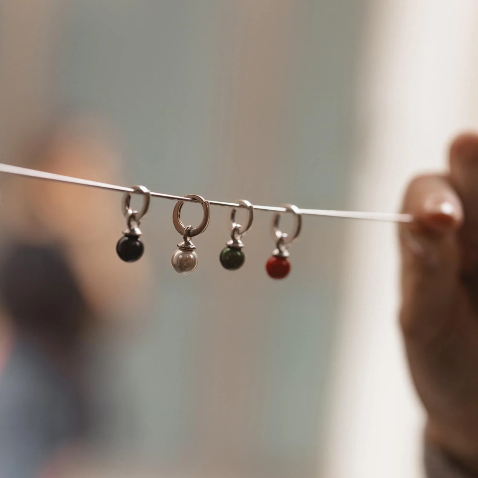 1MJ0613-741 MAJORICA 7mm Silver Clasp Pearl Charms #17637.00.2.C00.417.1 (A-EU-E)