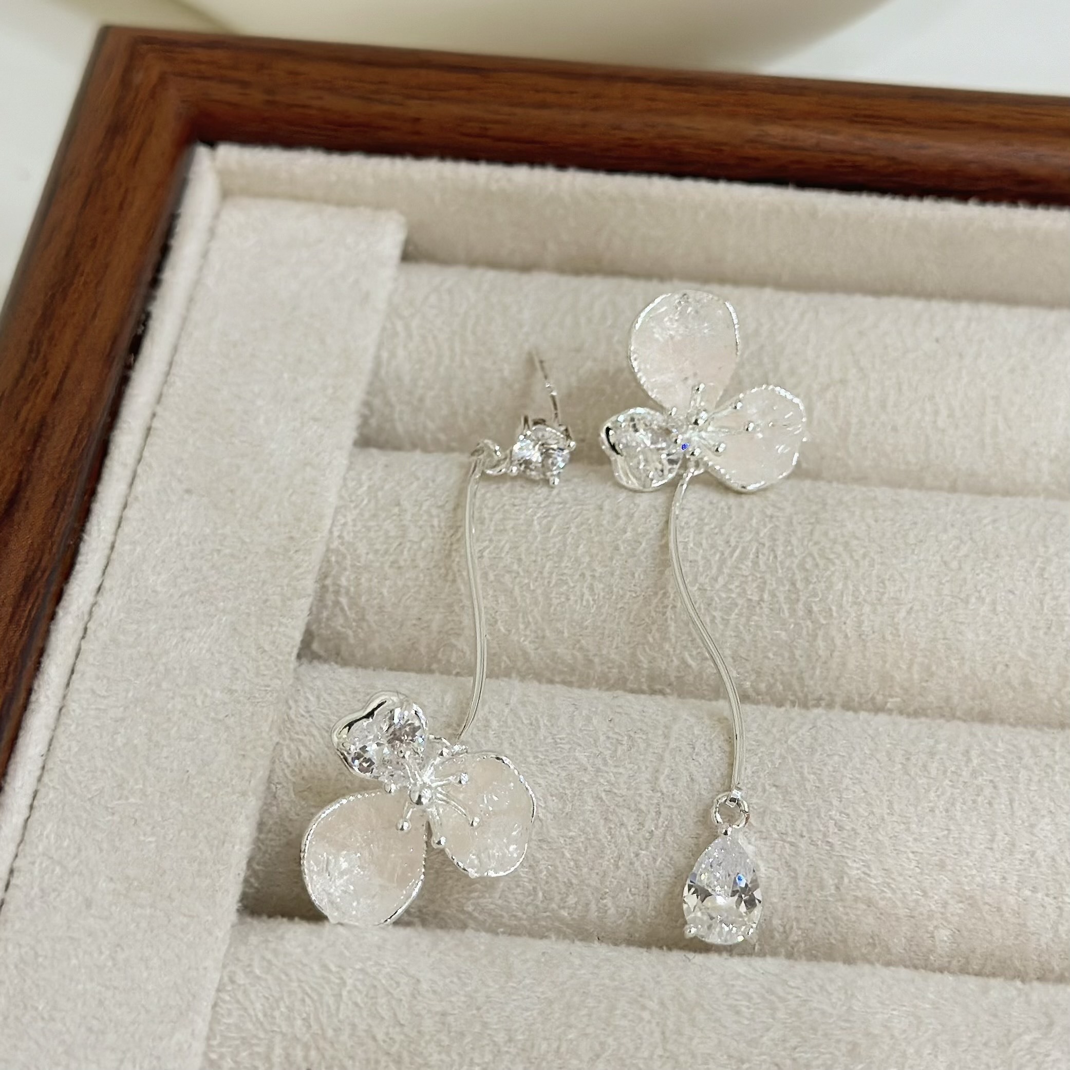 B390水晶花朵垂吊