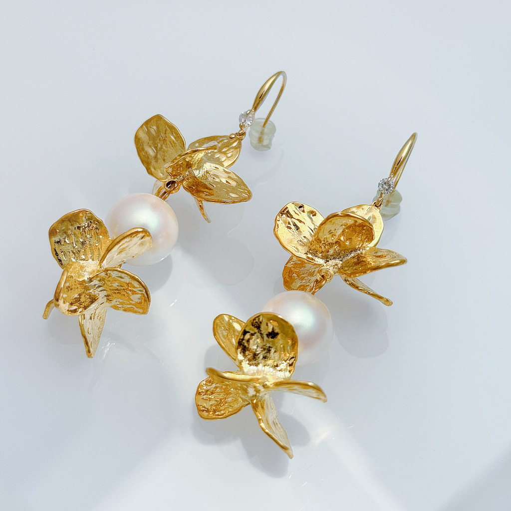金蘭花垂墜耳環