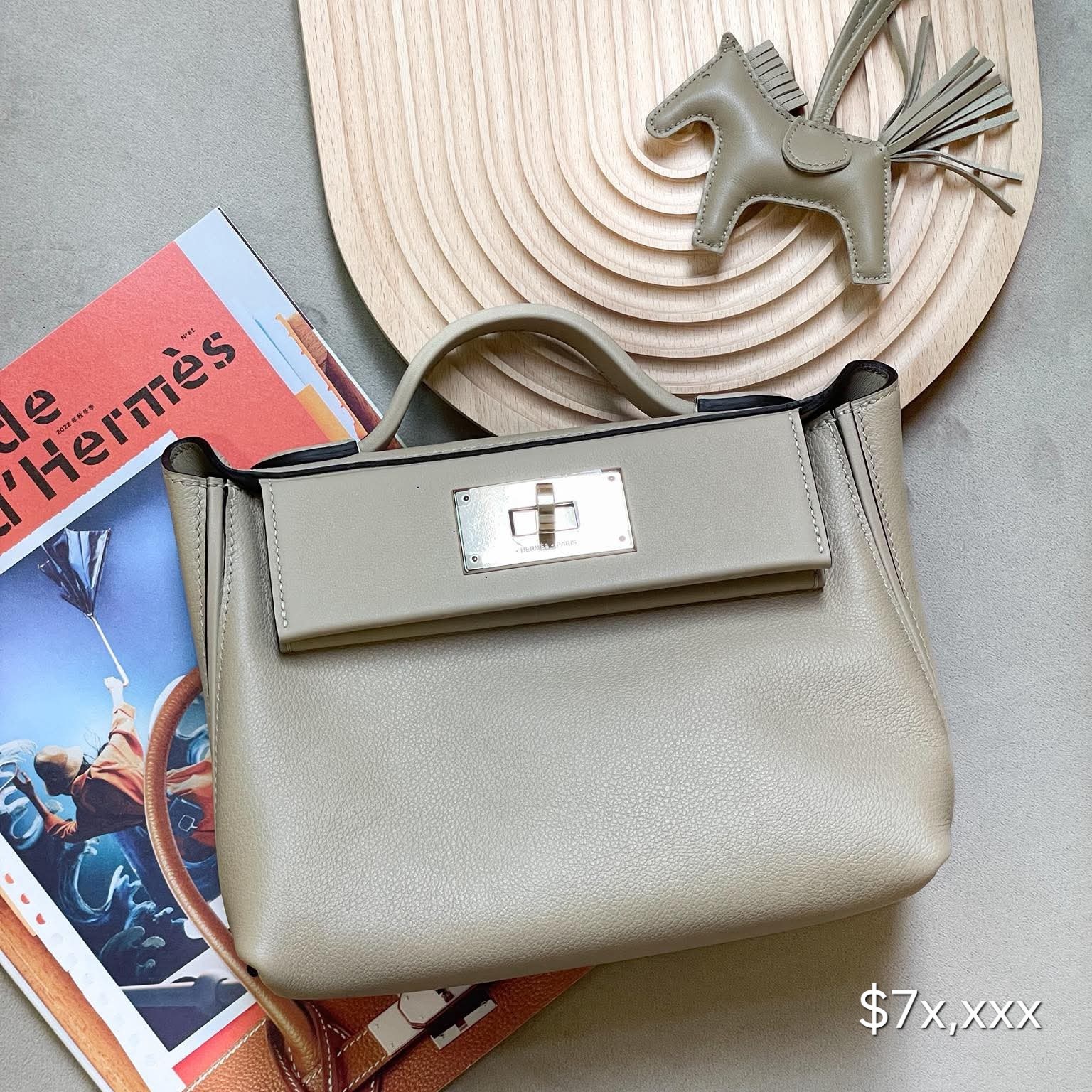 Hermès 24/24 Mini Evercolor Leather Trench LGHW HK$7X,XXX  詳情請PM我哋 (HK$2,000 訂金)