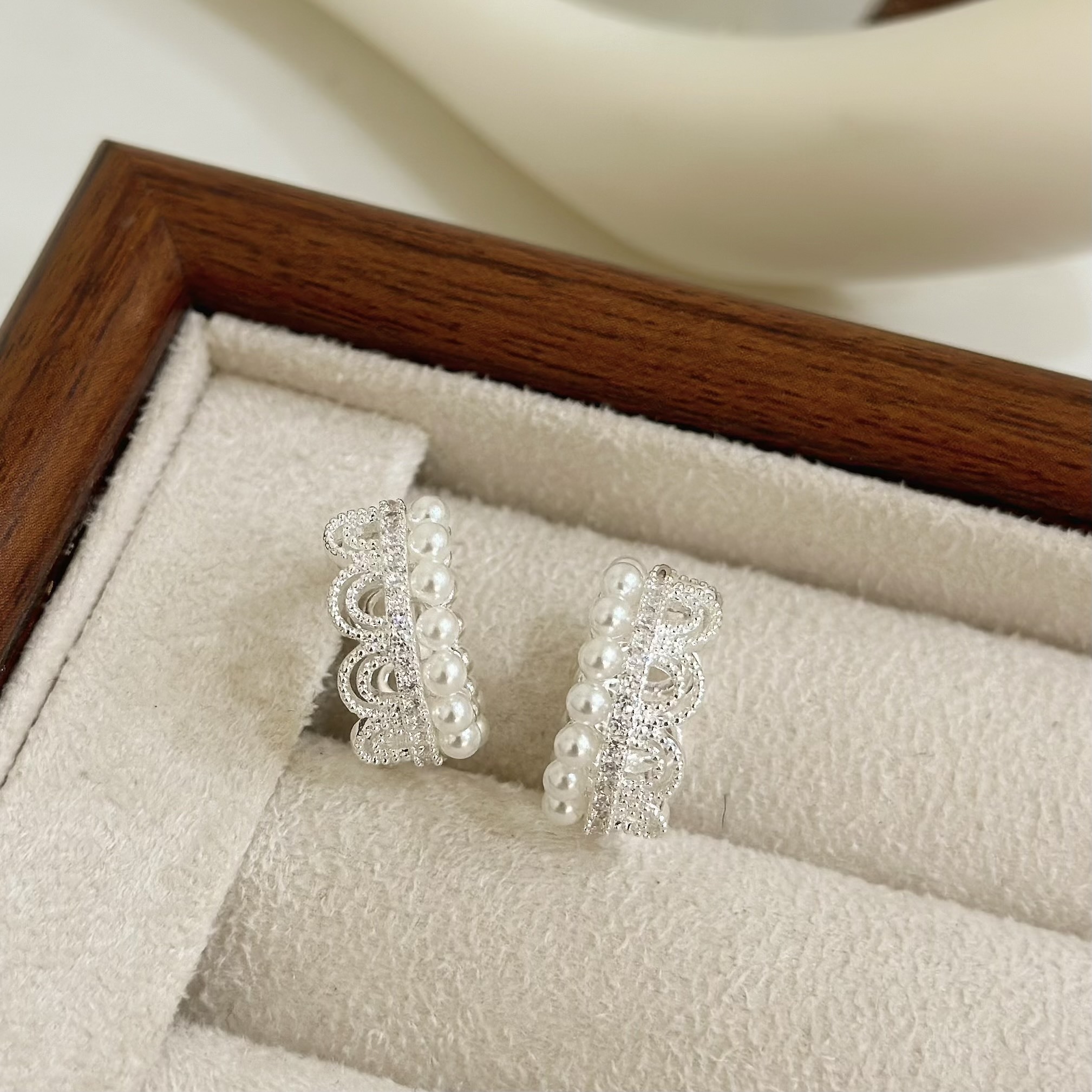 B406珍珠排鑽蕾絲易扣