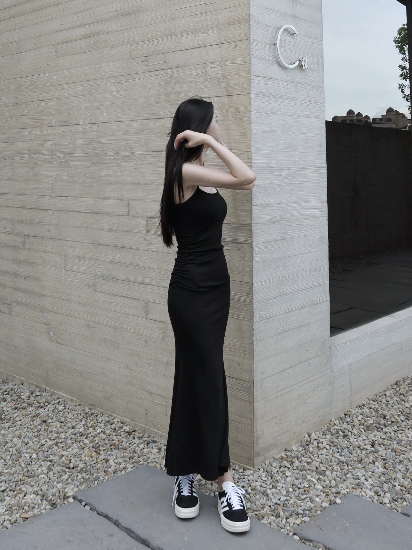 𝐂𝐡𝐢𝐞𝐬𝐭𝐮𝐝𝐢𝐨訂製·美胸抓皺魚尾連身裙/黑色