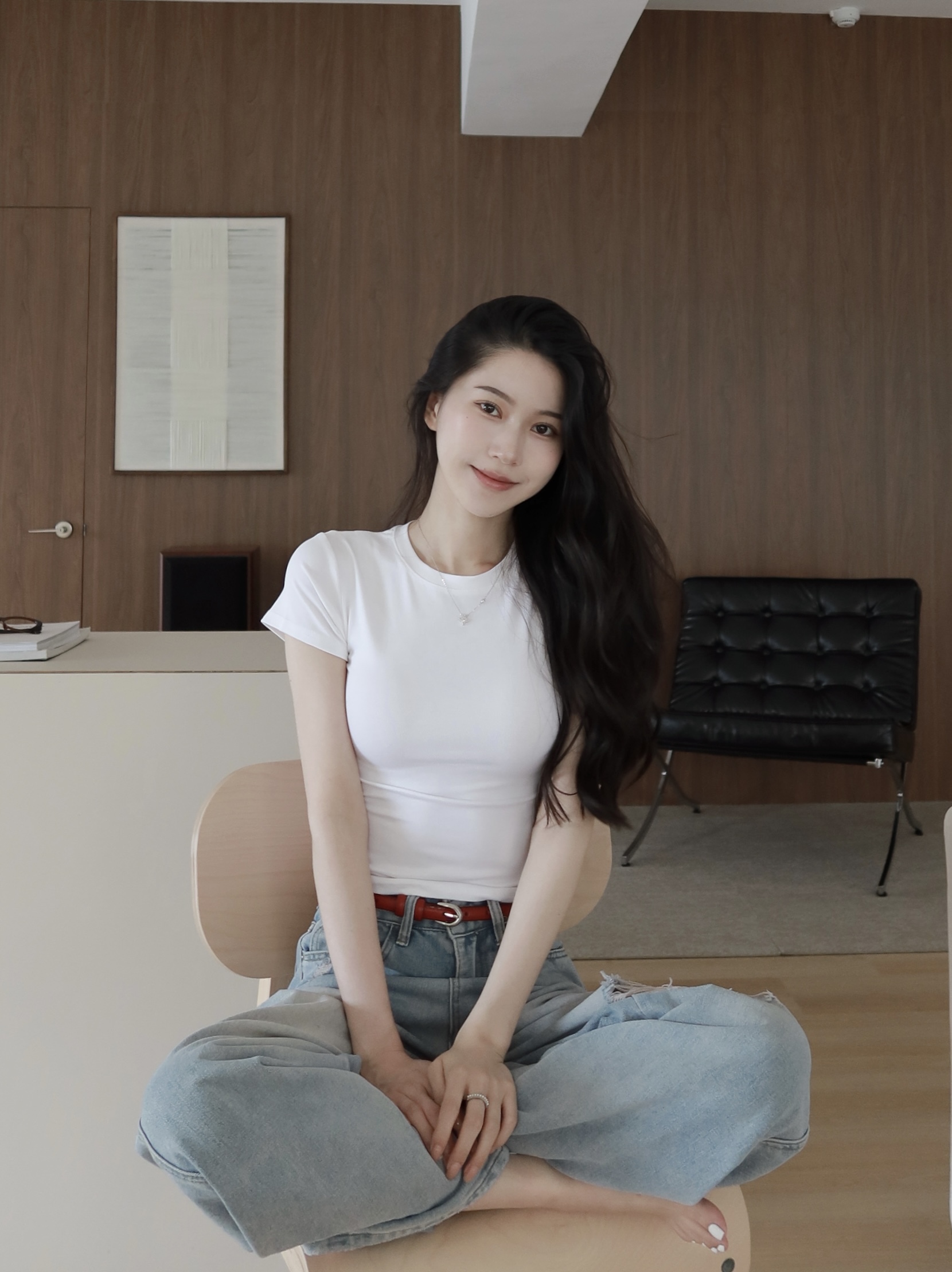 百搭貼身素色圓領短T