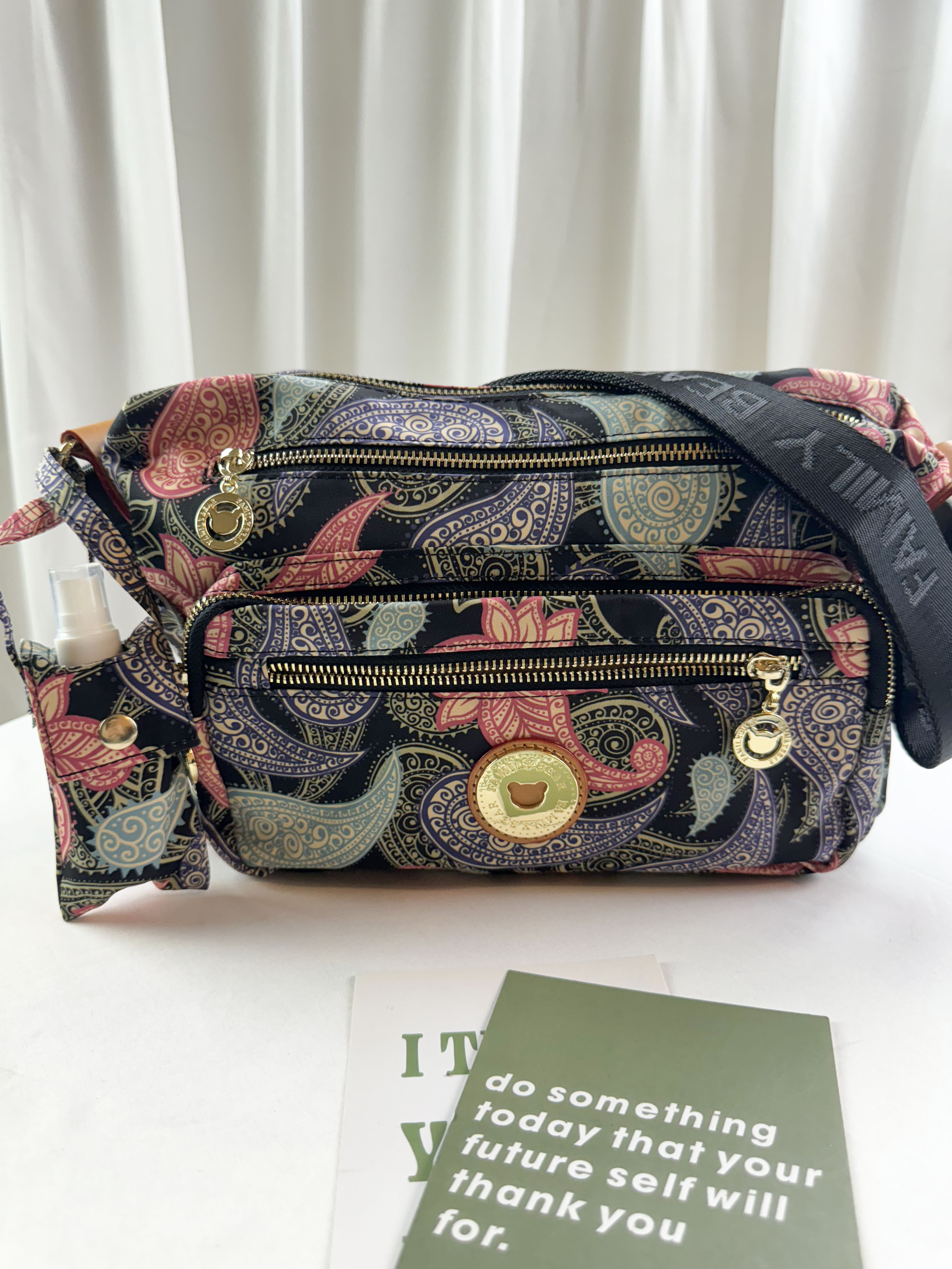 FamilyBear 變形蟲防潑水側背包    #6155