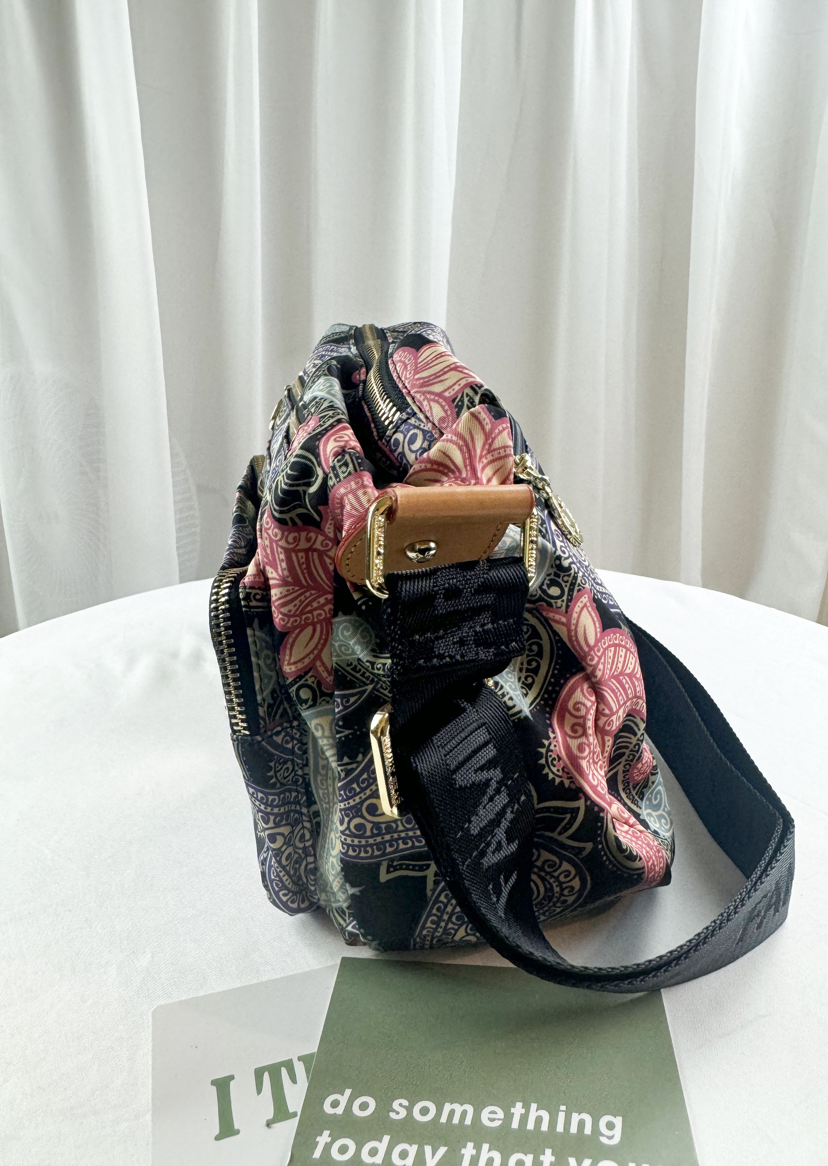 FamilyBear 變形蟲防潑水側背包    #6155