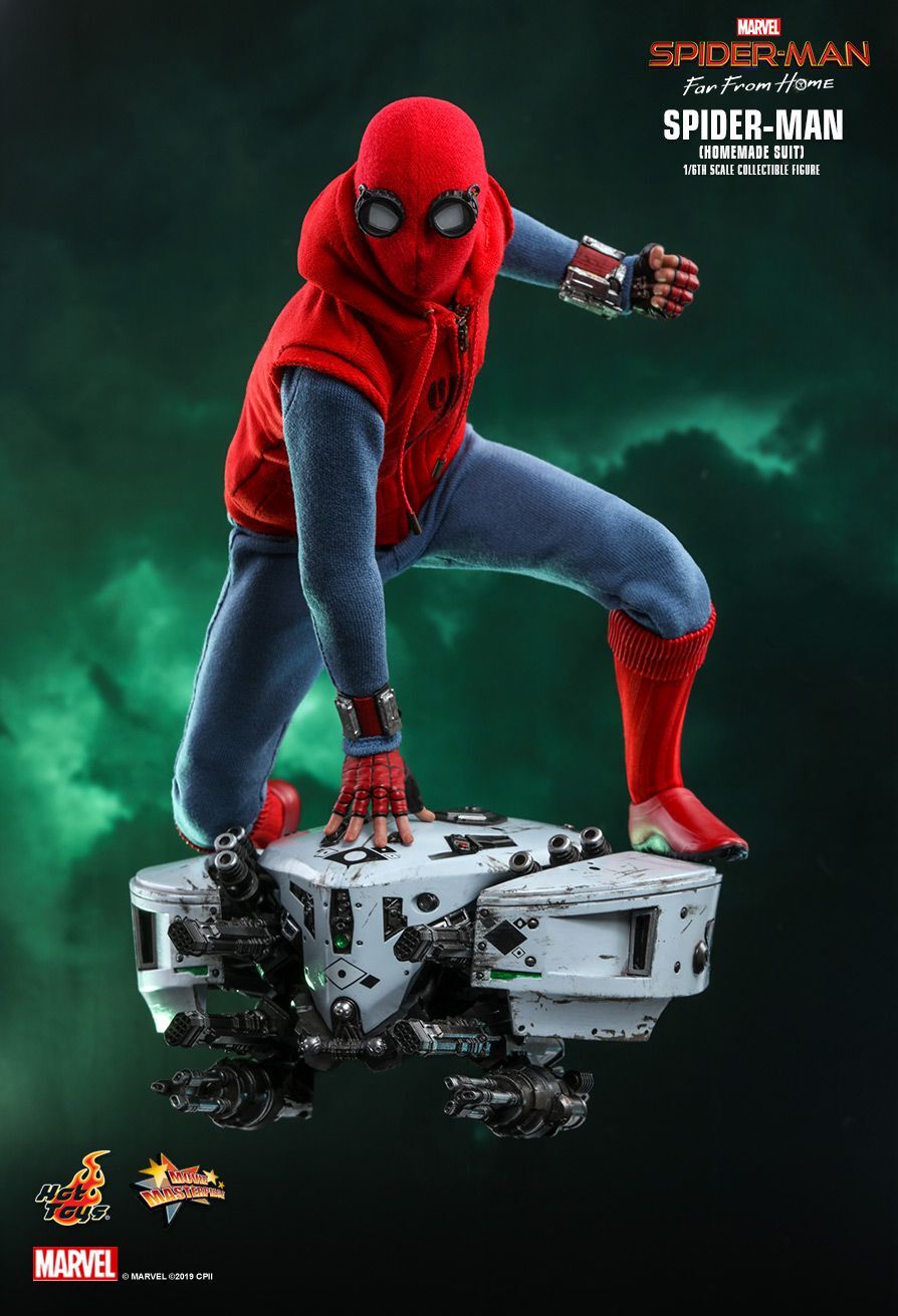 Spider-Man Far from Home Homemade Suit 1/6th Scale Collectible Figure MMS552