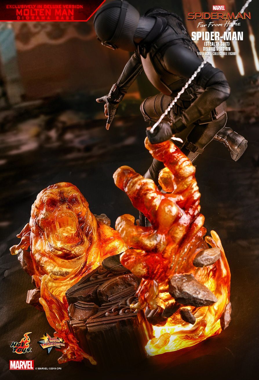 Spider-Man Far from Home Stealth Suit Deluxe Ver 1/6th Scale Collectible Figure MMS541