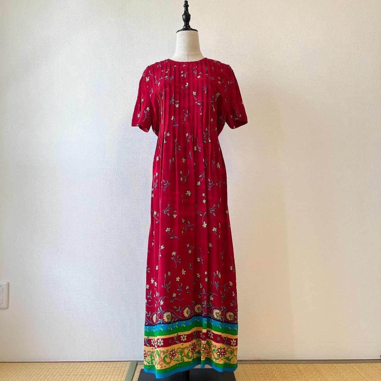 Positive Attitude紅色繪本風花花連身裙