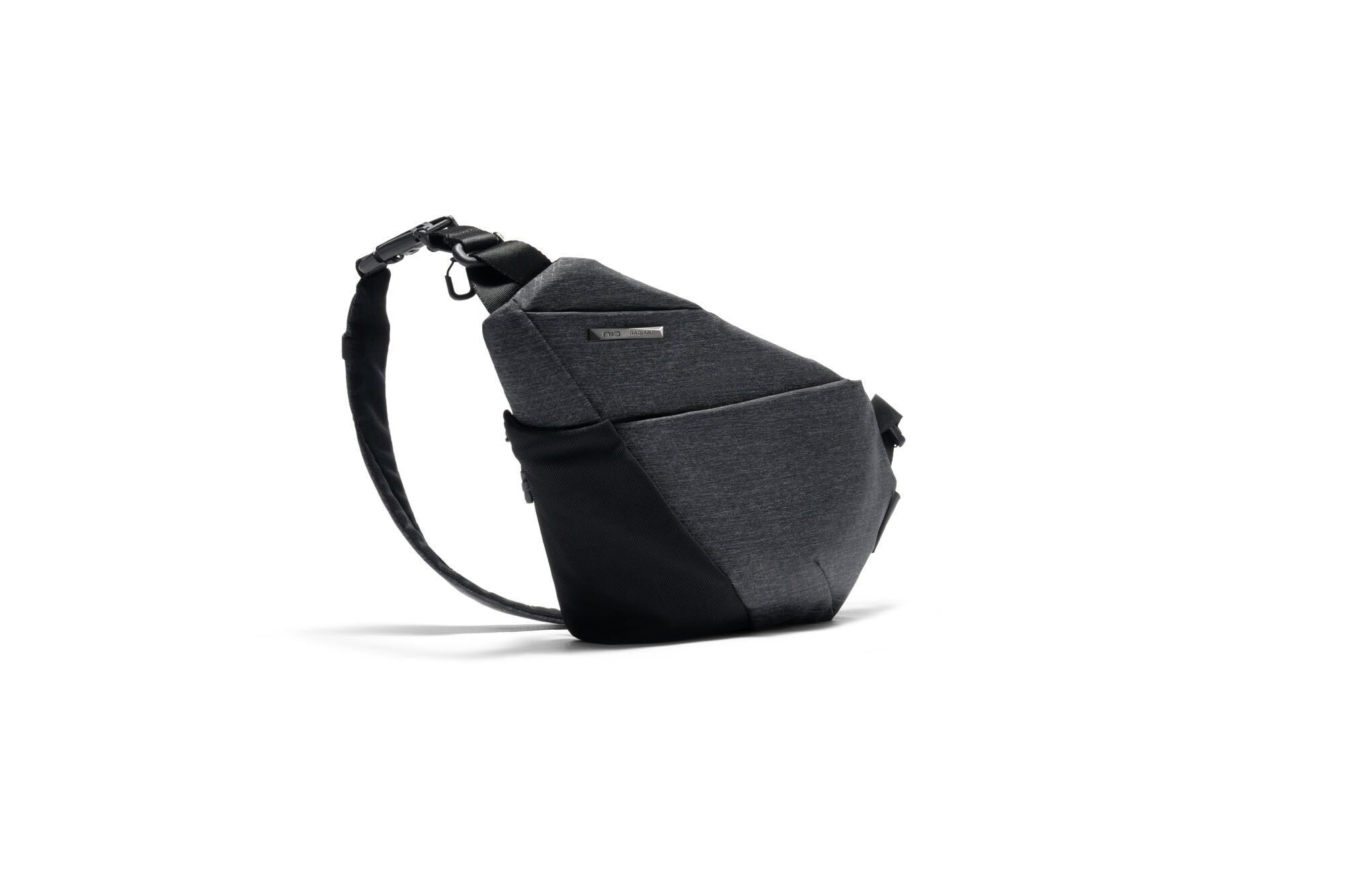 NIID FINO V Ultra-slim Tech Sling bag