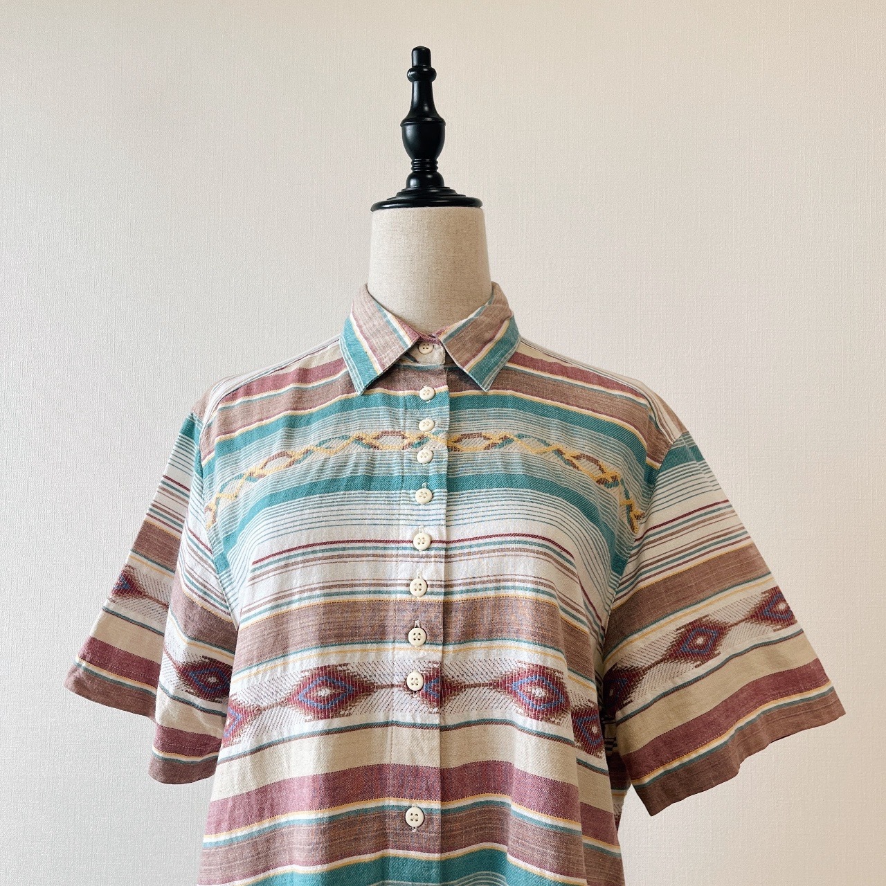 柔和薄荷綠色綿質條紋古著上衣