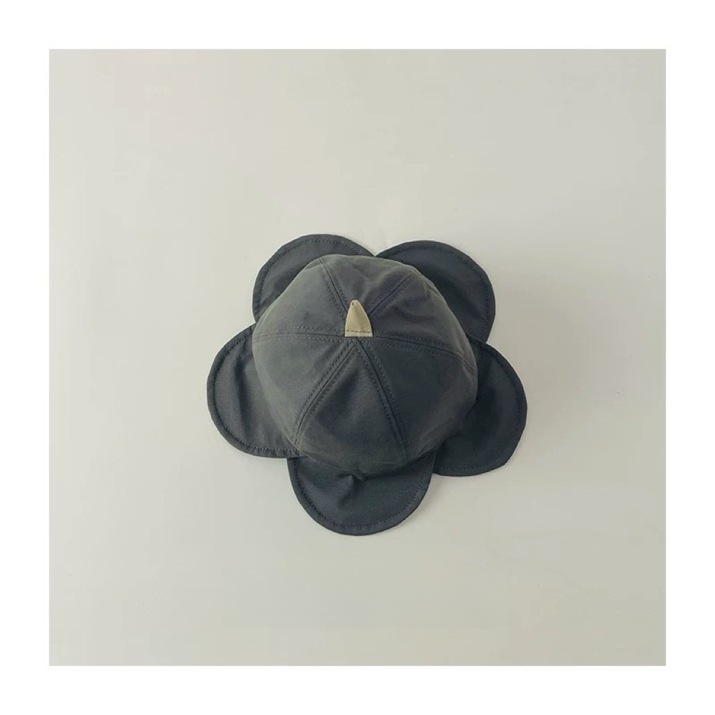 中性灰花瓣帽