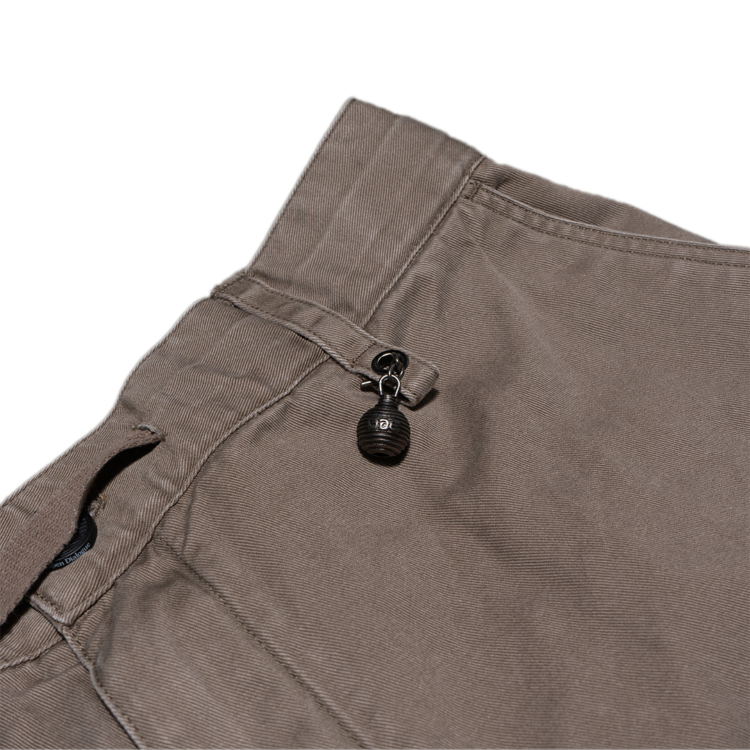 ODE KNEE PLEATED CARGO PANTS