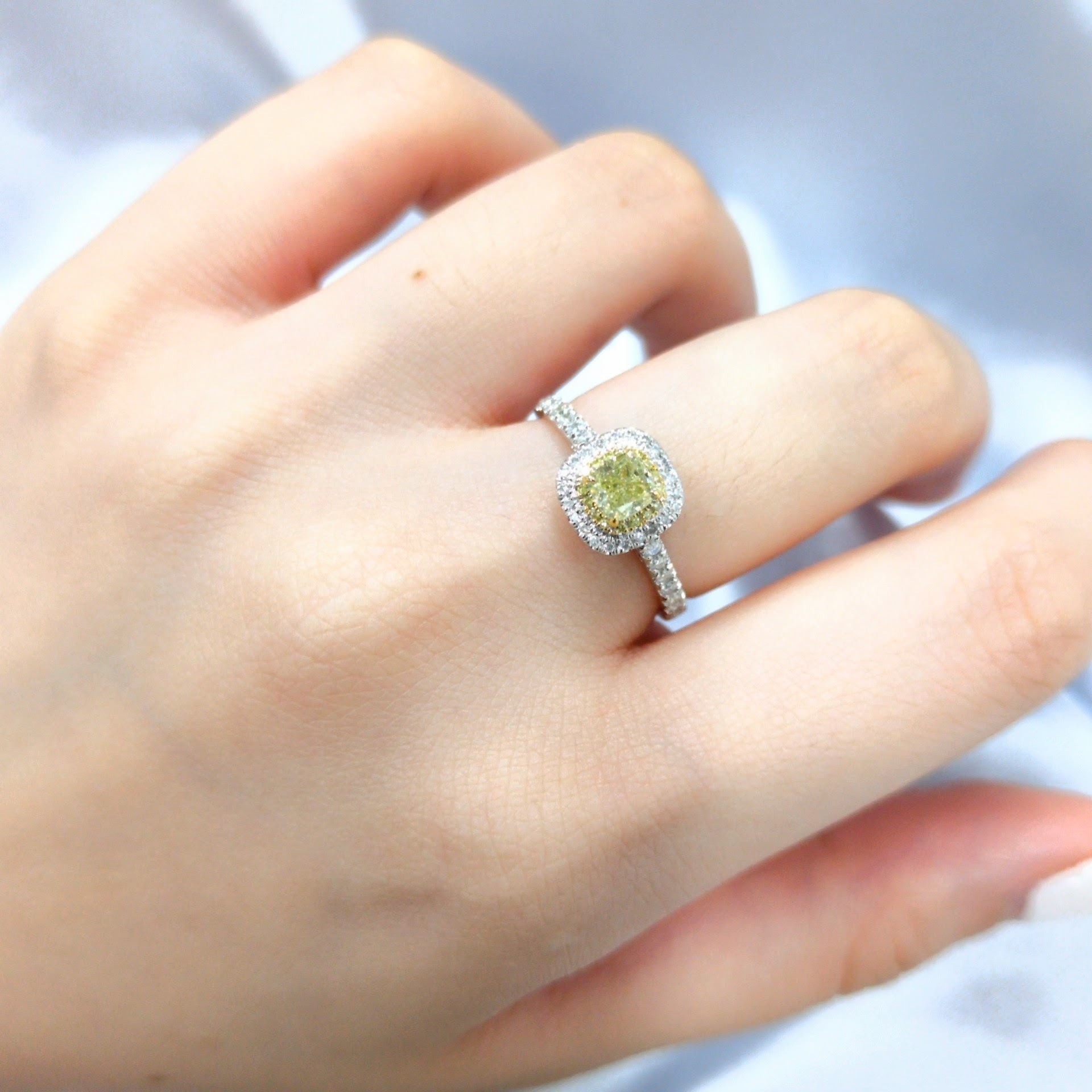 18K Gold 0.68ct Fancy Yellow Cushion Cut Diamond Ring