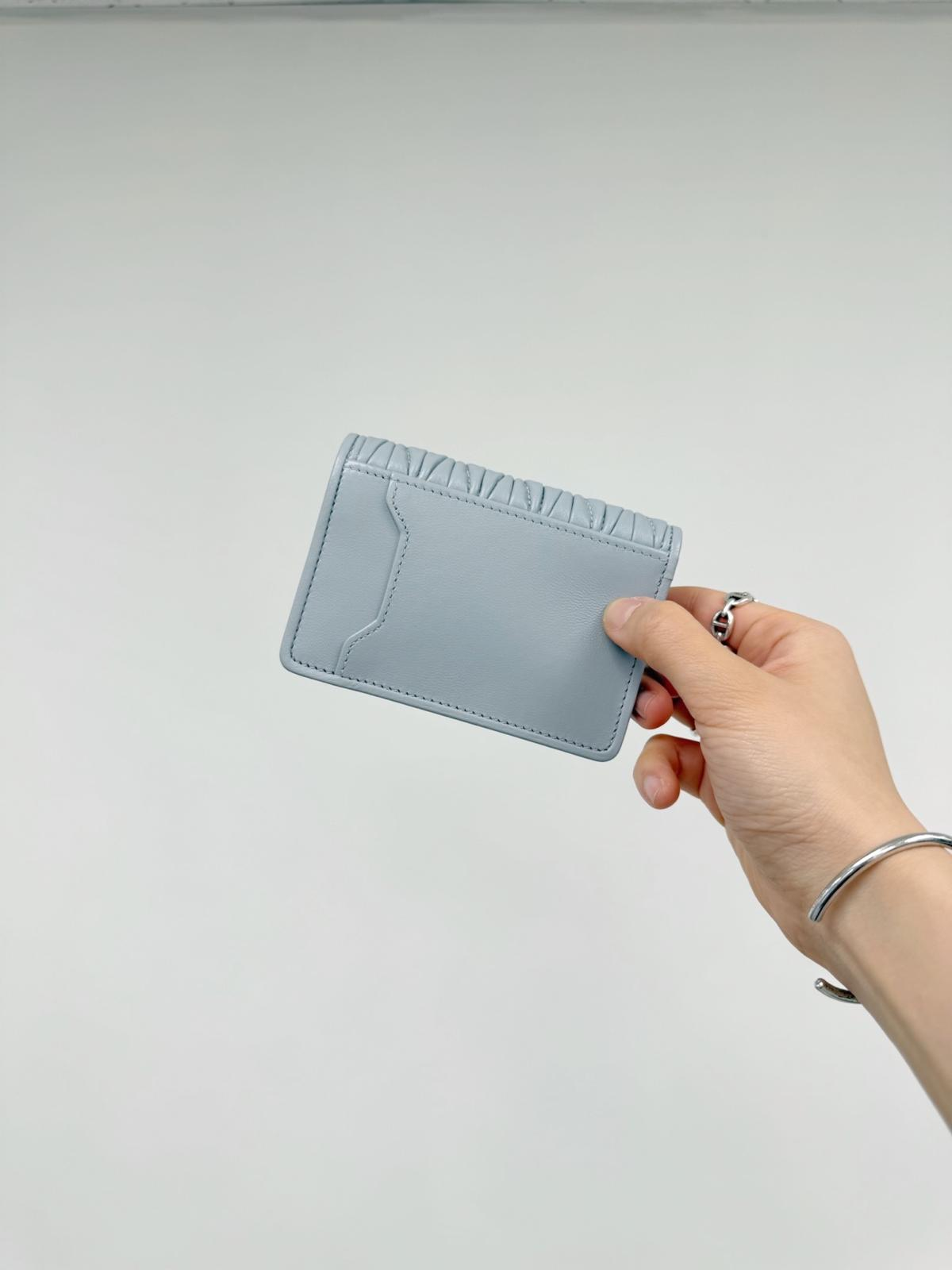 Miu Miu Matelassé Nappa Leather Card Holder