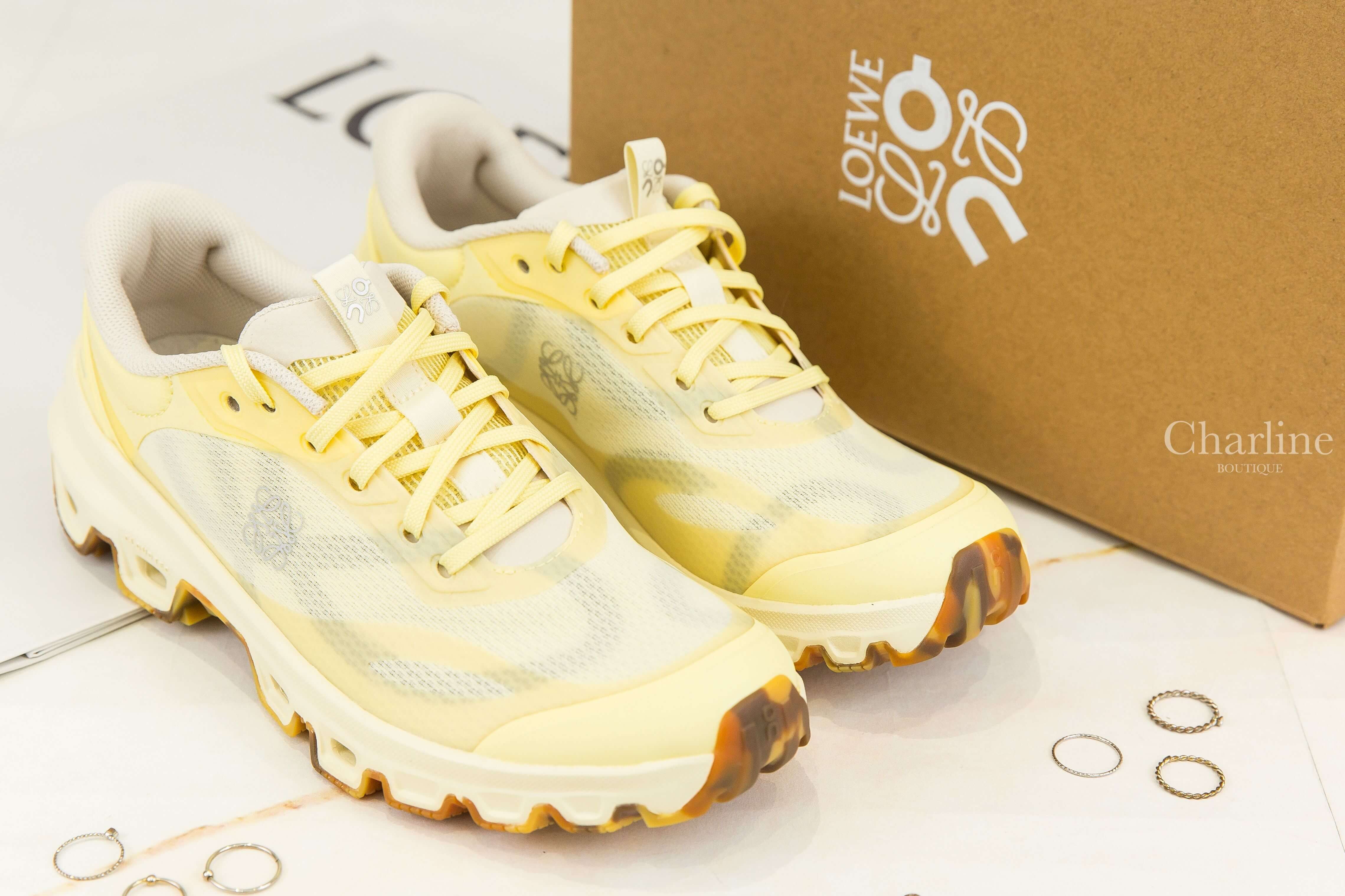 Loewe Cloudventure 2.0 Sneaker 黃灰拼色聯名款側邊銀色Logo棕褐色琥珀鞋底網織布運動鞋