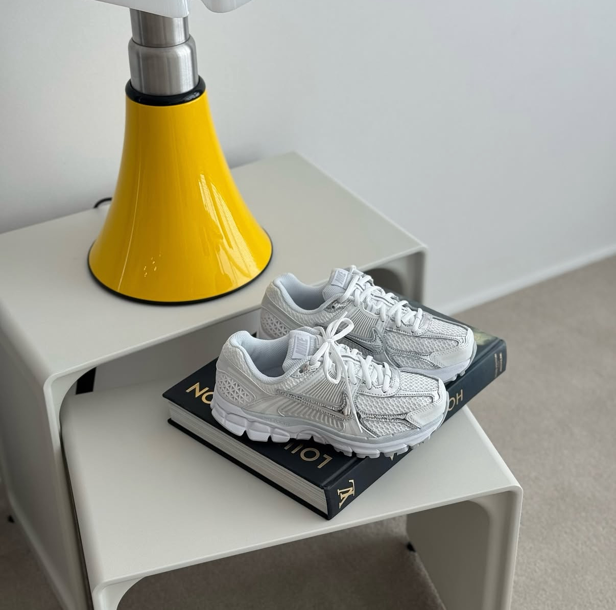 Nike Zoom Vomero 5 冰山美人 電鍍銀 白銀色 Y2K 雪白 復古 慢跑鞋 老爹鞋 HF7723-100/預購