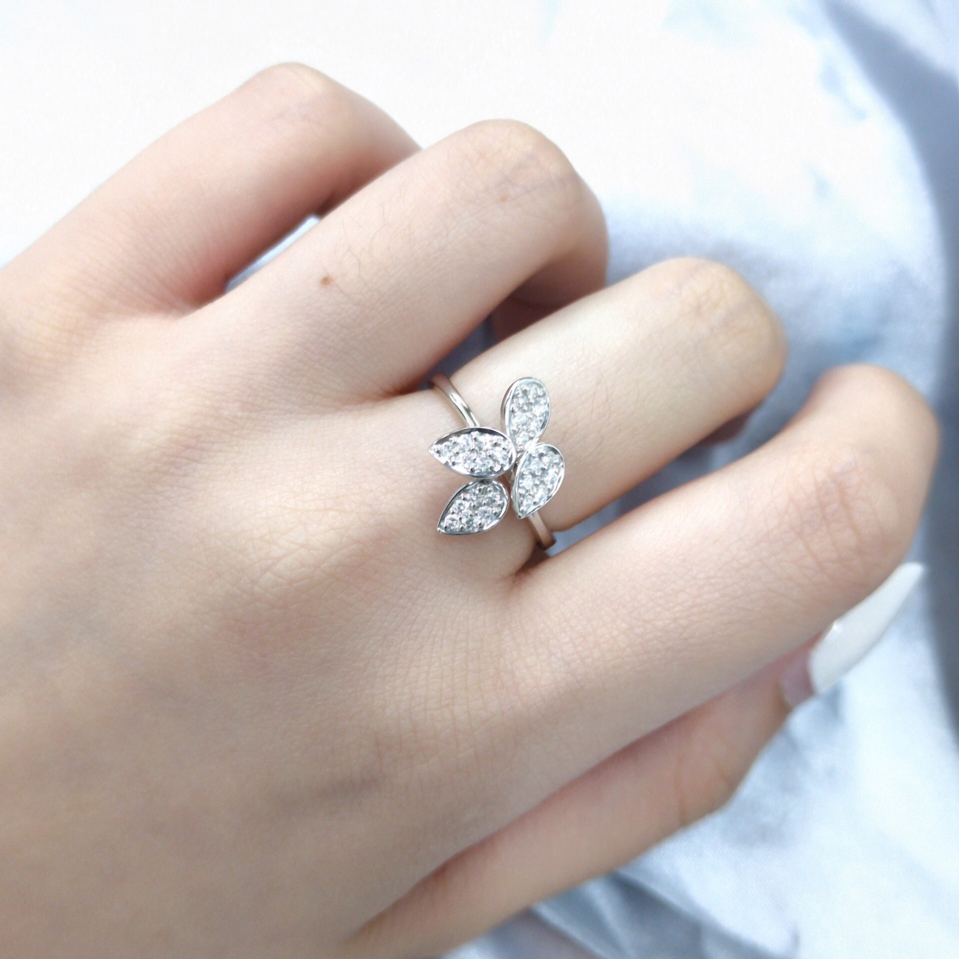 18K White Gold 0.23ct Diamond Ring