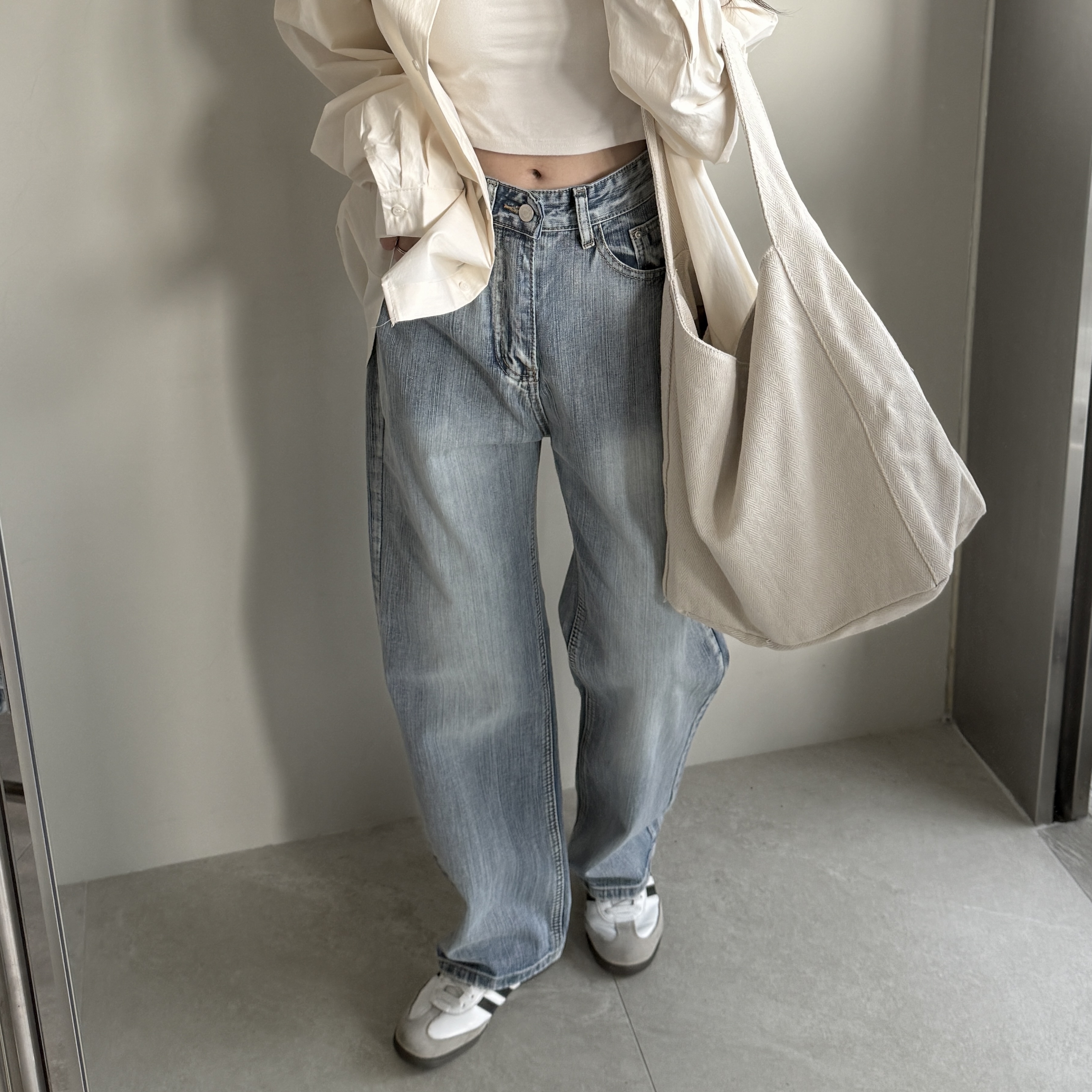 線條刷畫！牛仔小直筒落地褲