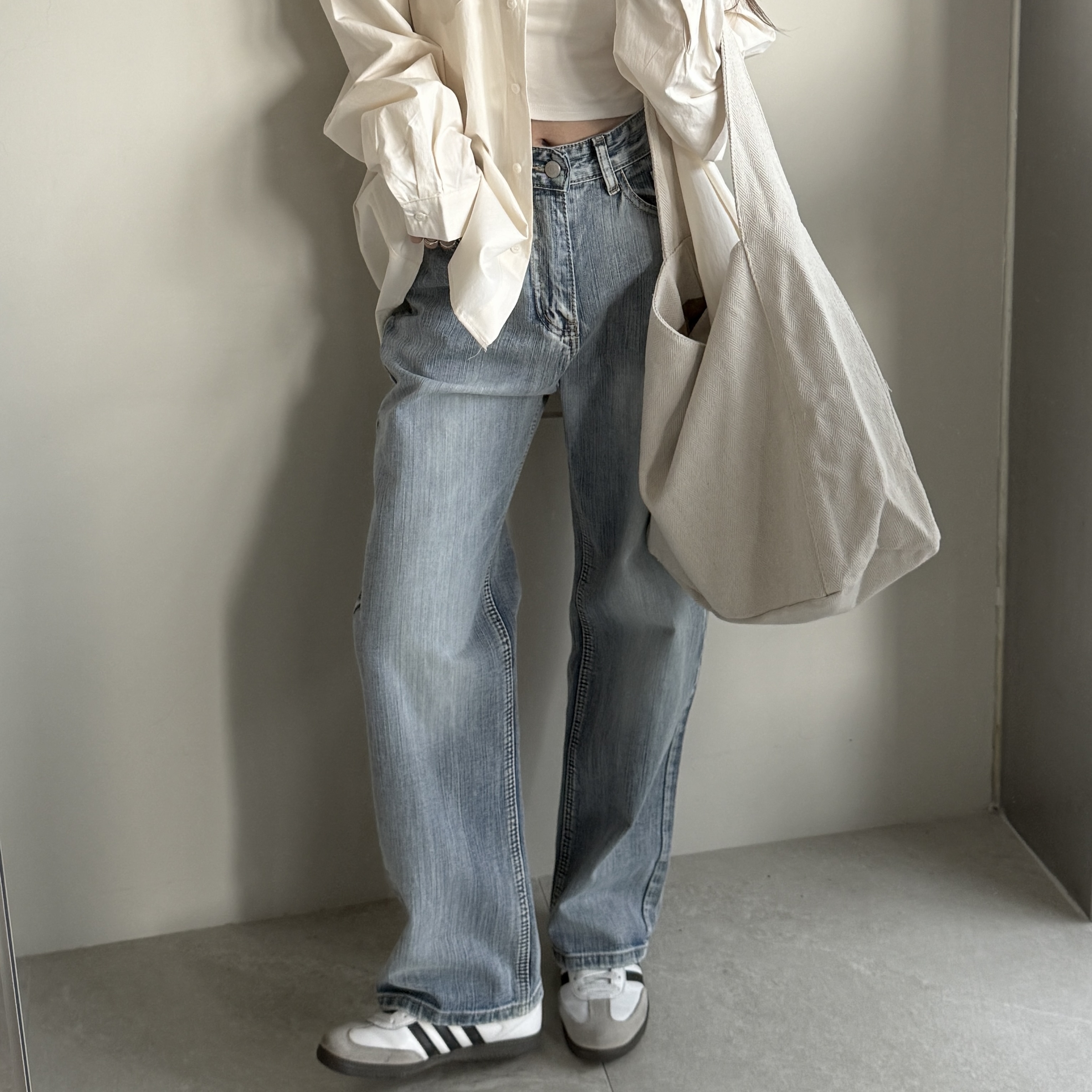 線條刷畫！牛仔小直筒落地褲