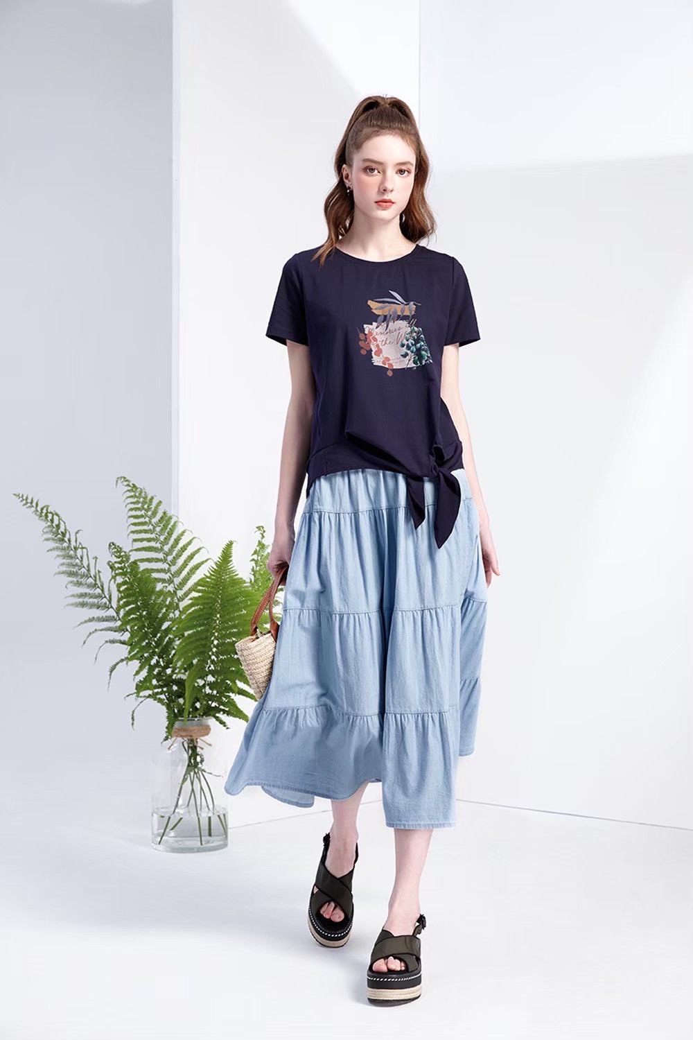 渡假風優雅葉子風情印花小圓領綁結造型修身棉T W6721