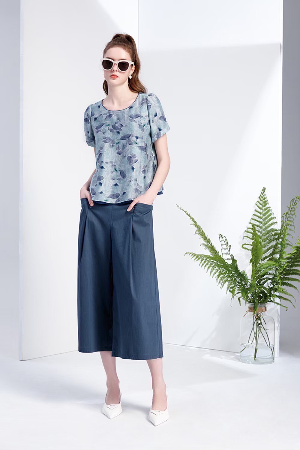 高級天絲優雅時尚印花層次拼接造型修身上衣W6181