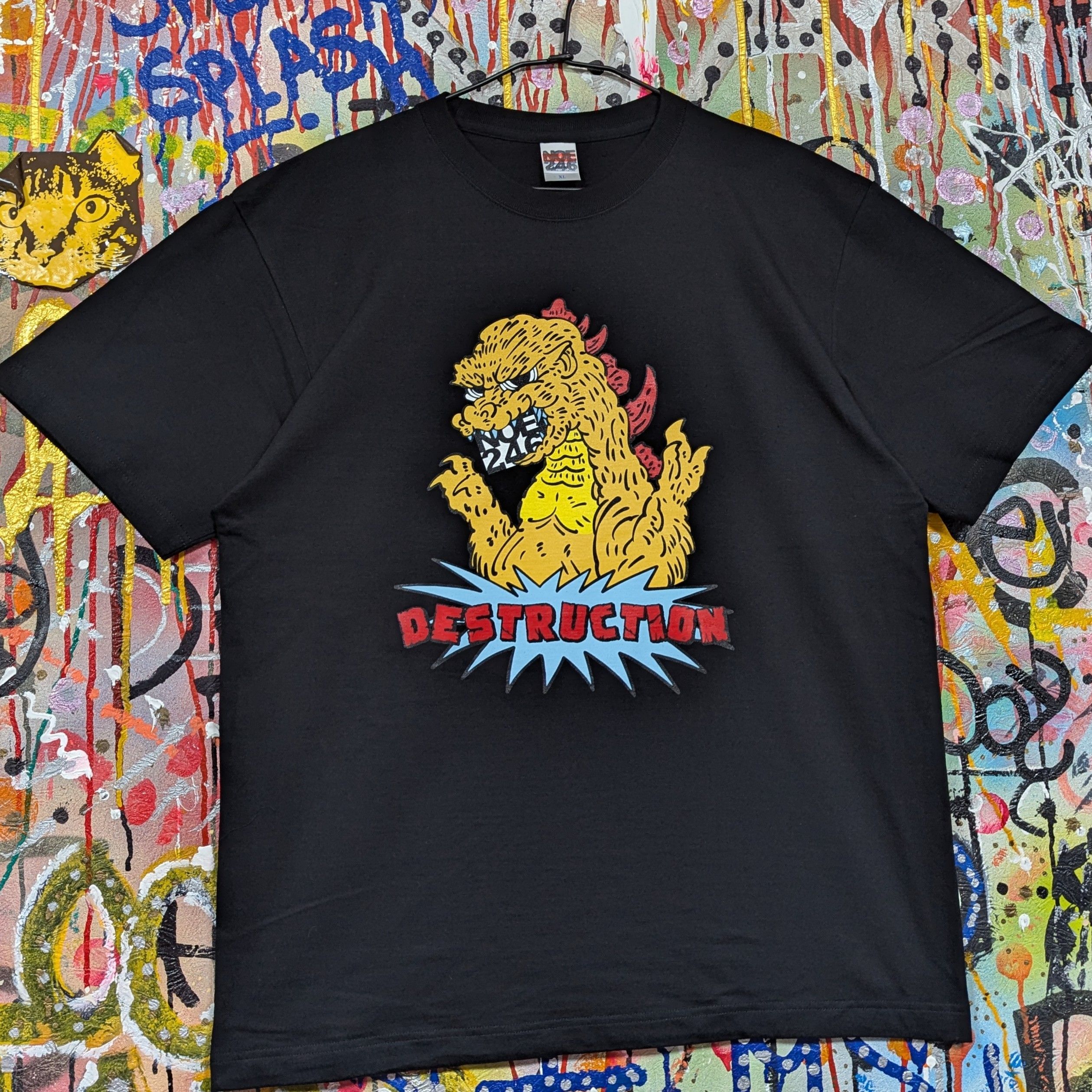 NOE246 破壞系恐龍 Tee - Black